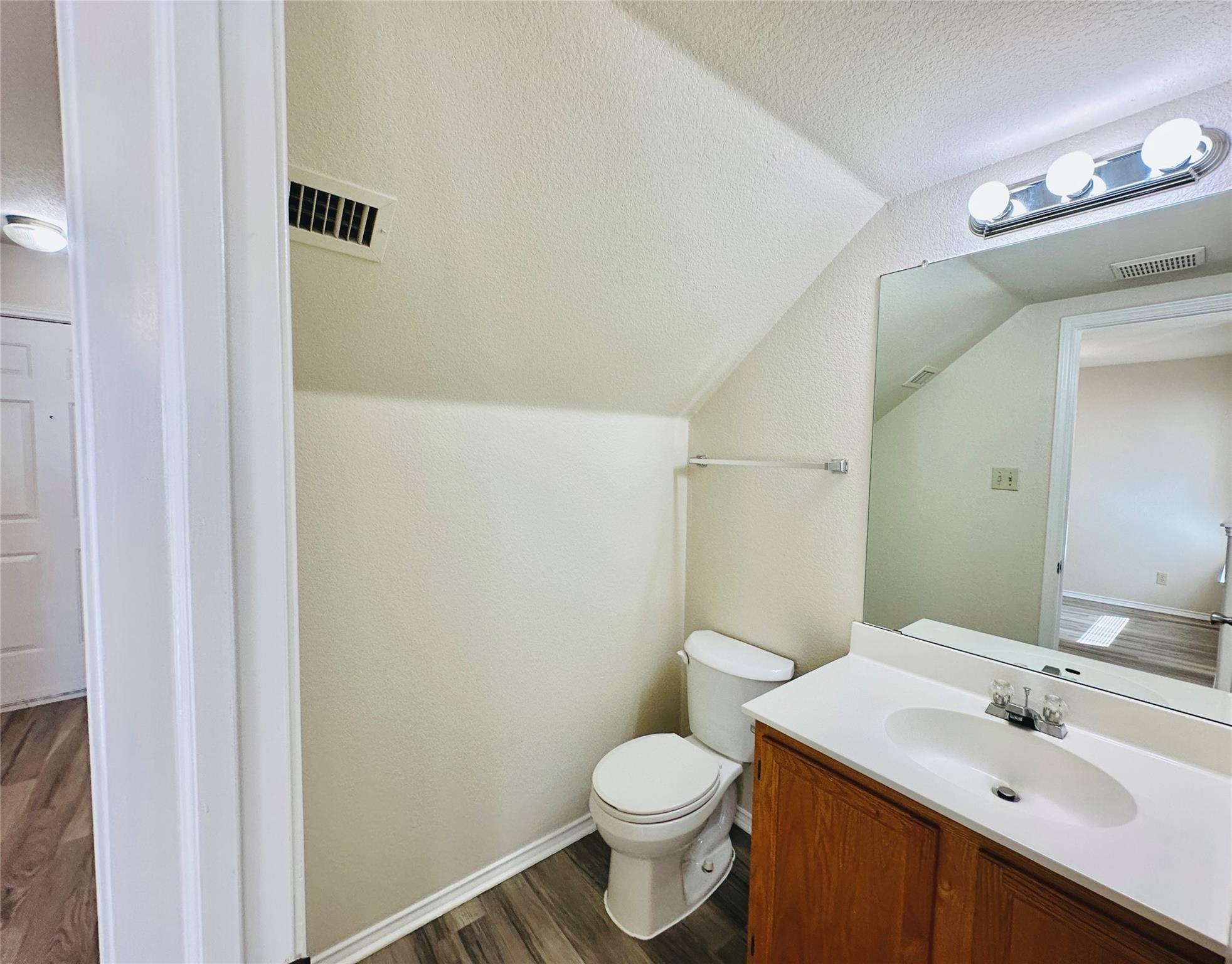 8814 Schick Rd #c Property Photo 13
