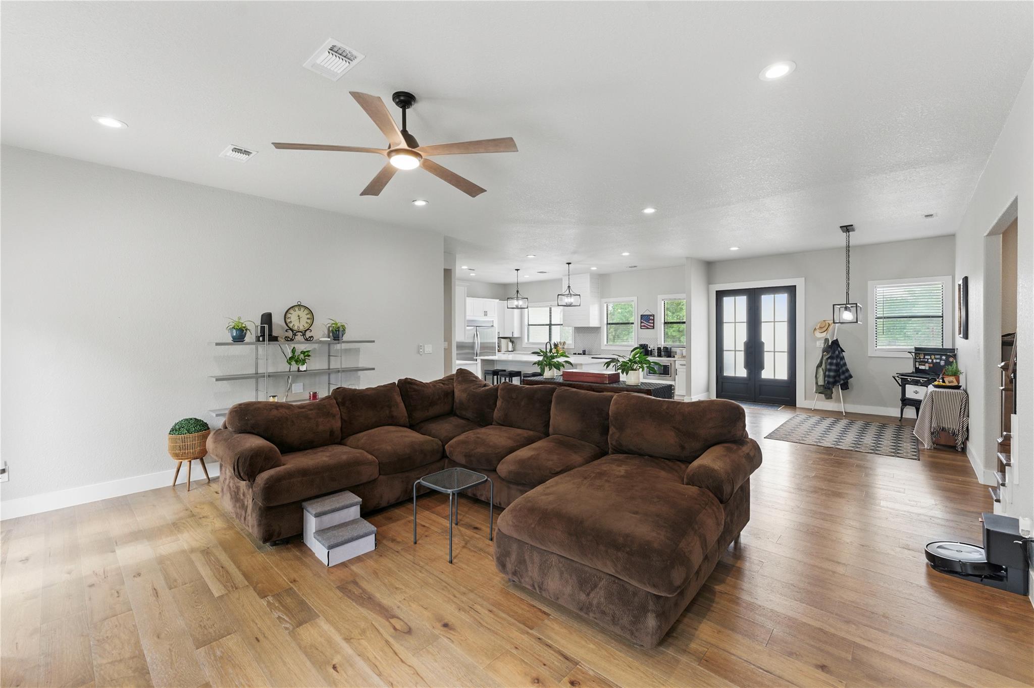 725 Winding Vw Property Photo 10
