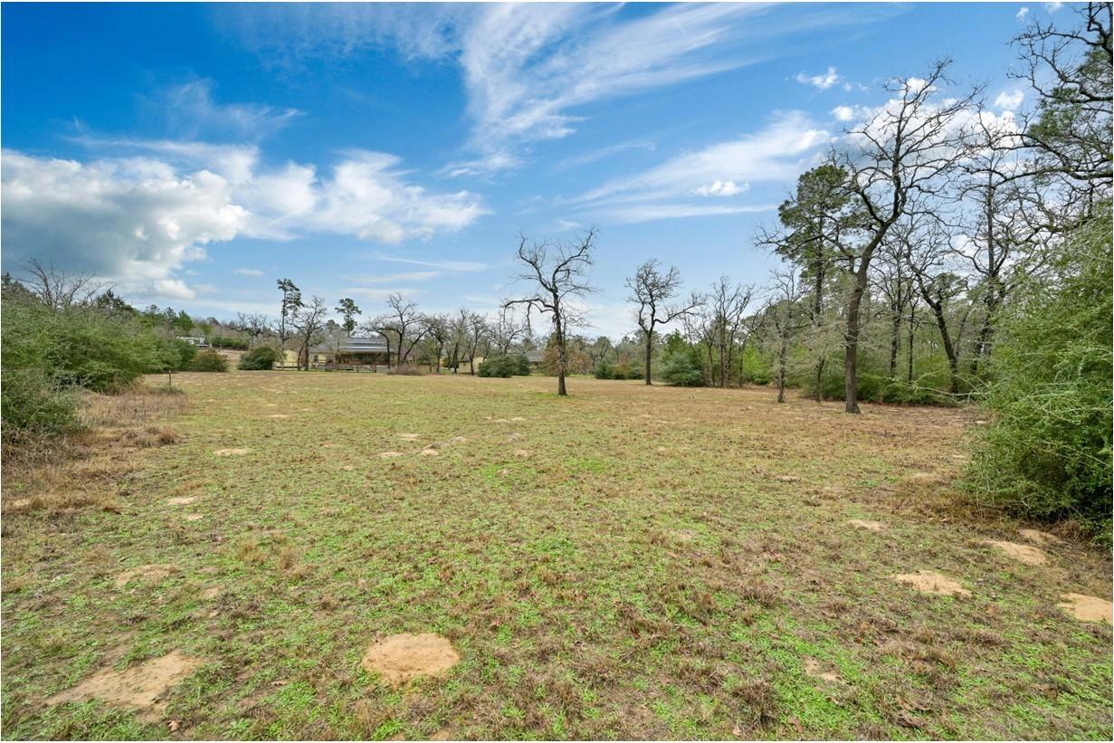 170 Woodland Ct Property Photo 33