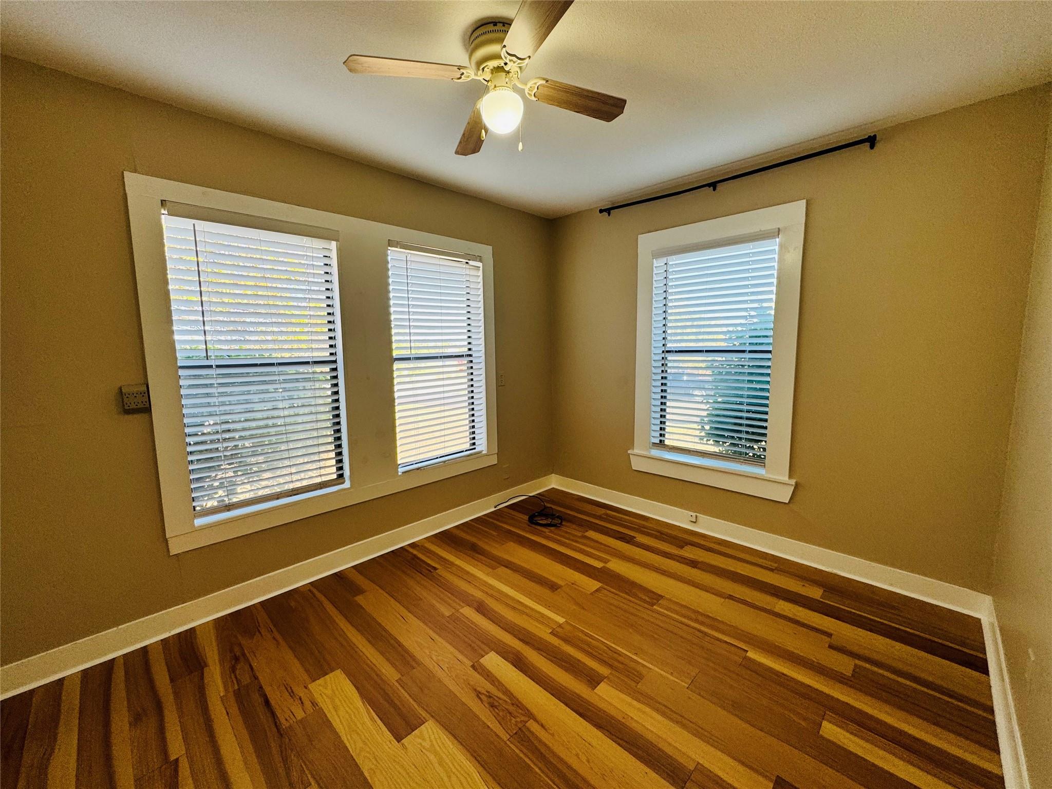 206 S Elm St Property Photo 15