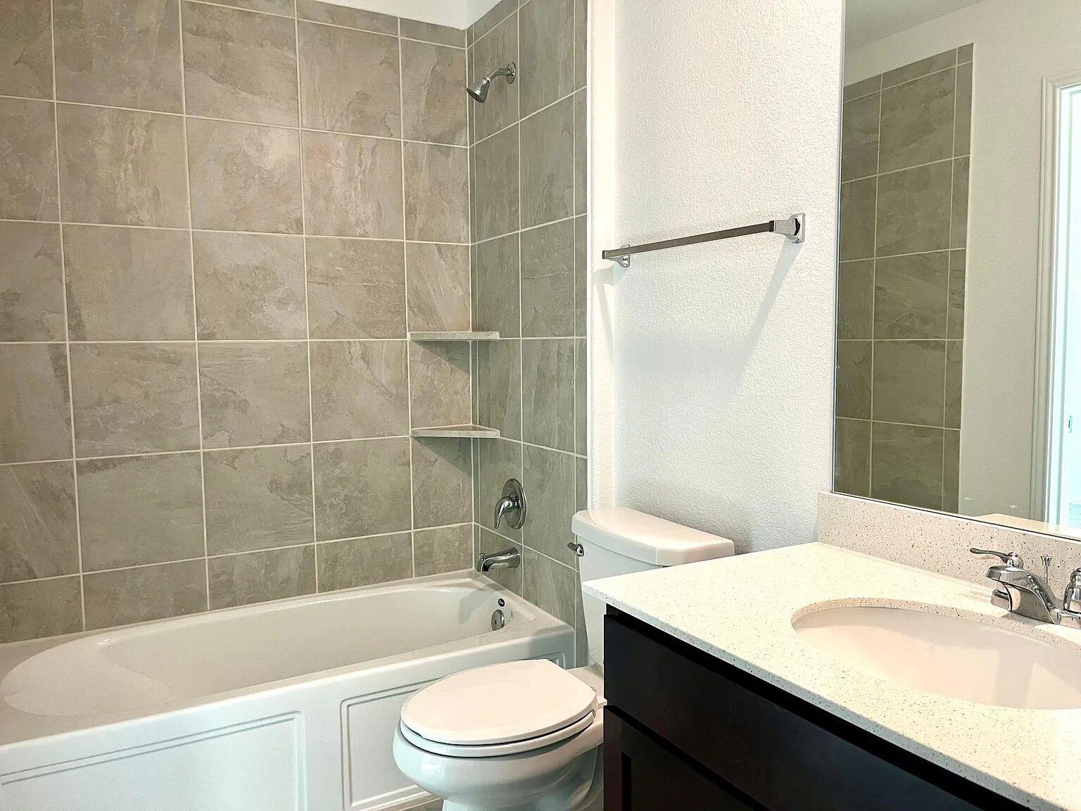 100 Milliner Loop Property Photo 5