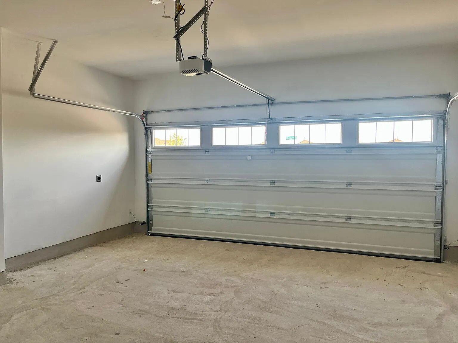 100 Milliner Loop Property Photo 17