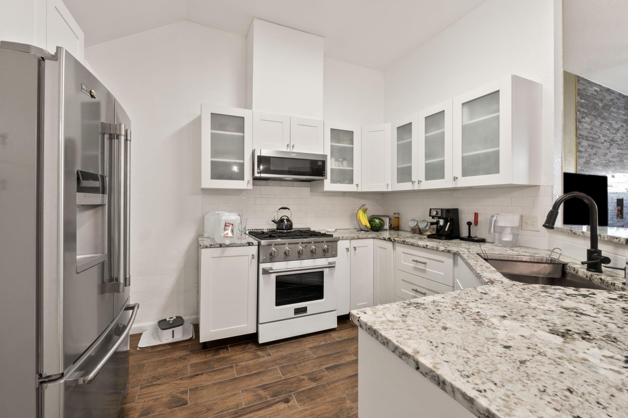 17703 Village Dr Property Photo 16