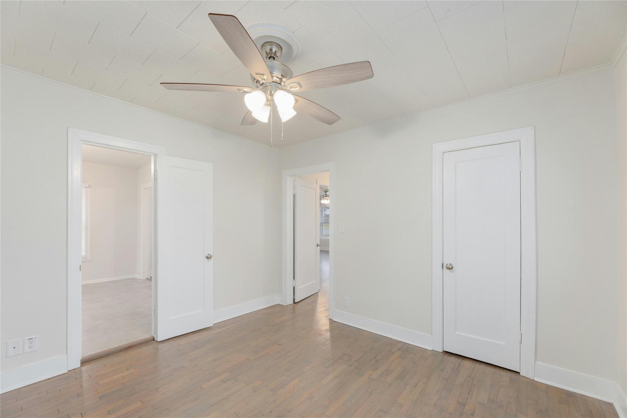 419 N Doak St Property Photo 27