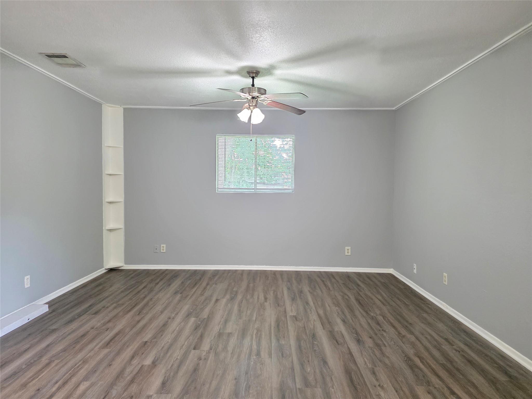 1811 Magnolia Dr #b Property Photo 4