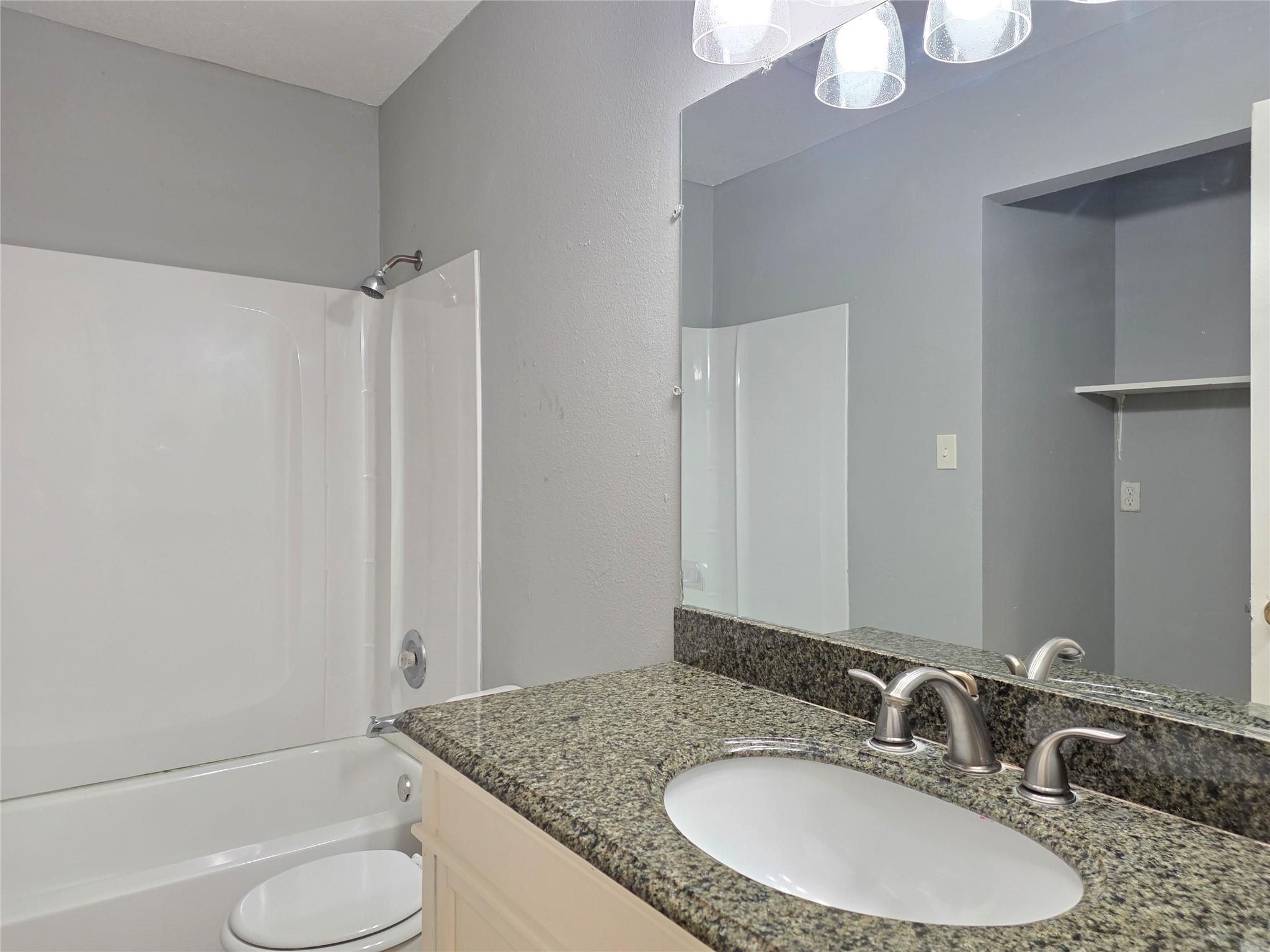 1811 Magnolia Dr #b Property Photo 9