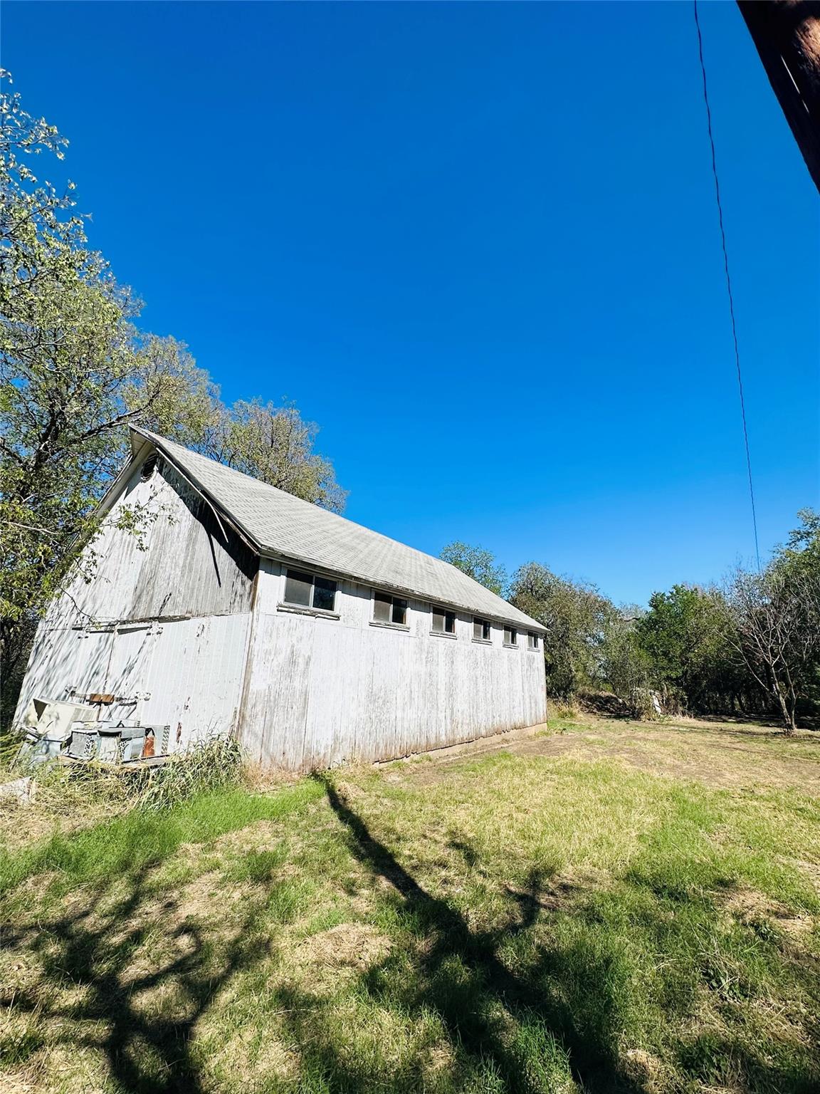 1220 E Fm 243 Rd E Property Photo 2