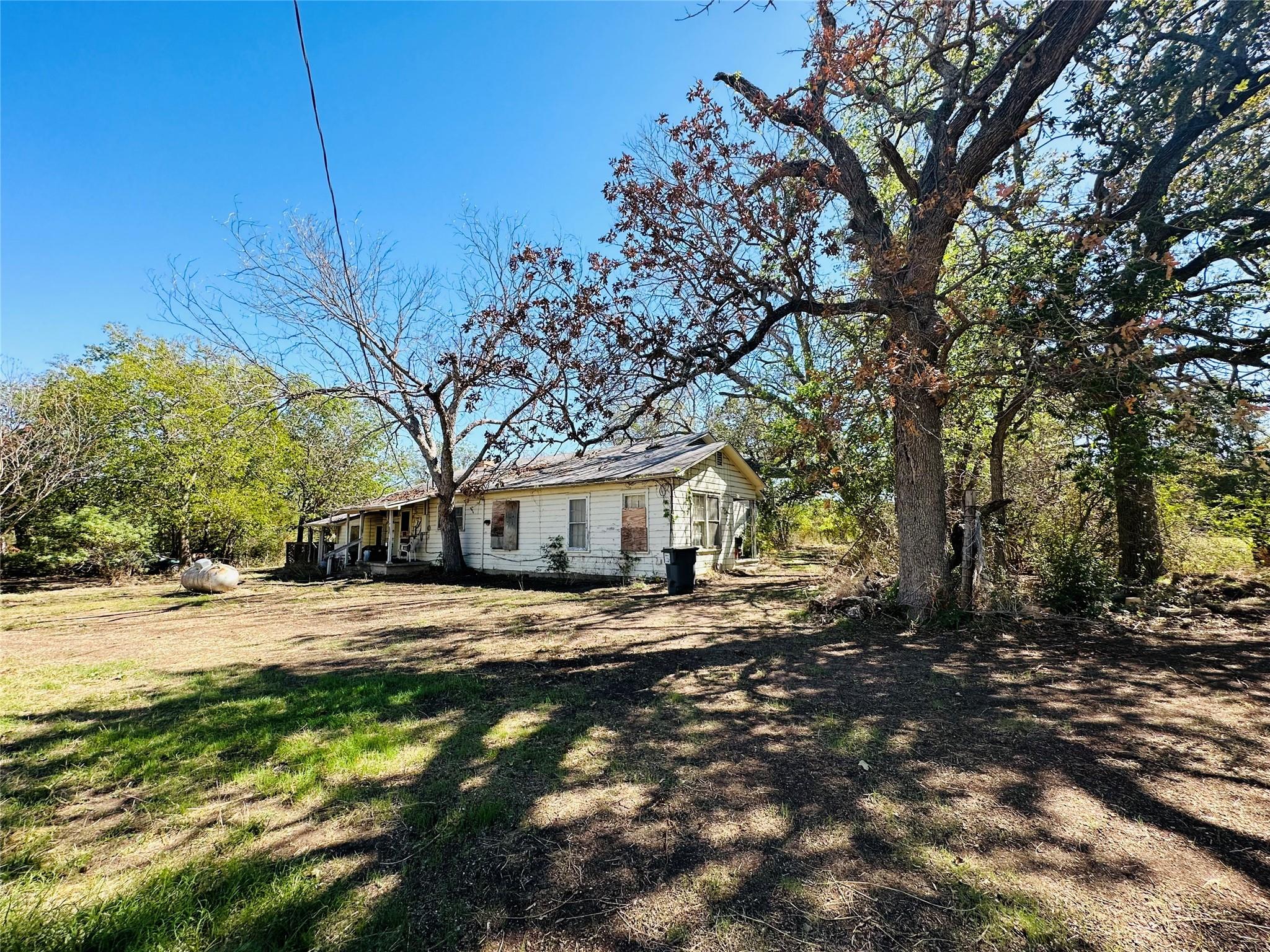 1220 E Fm 243 Rd E Property Photo 10