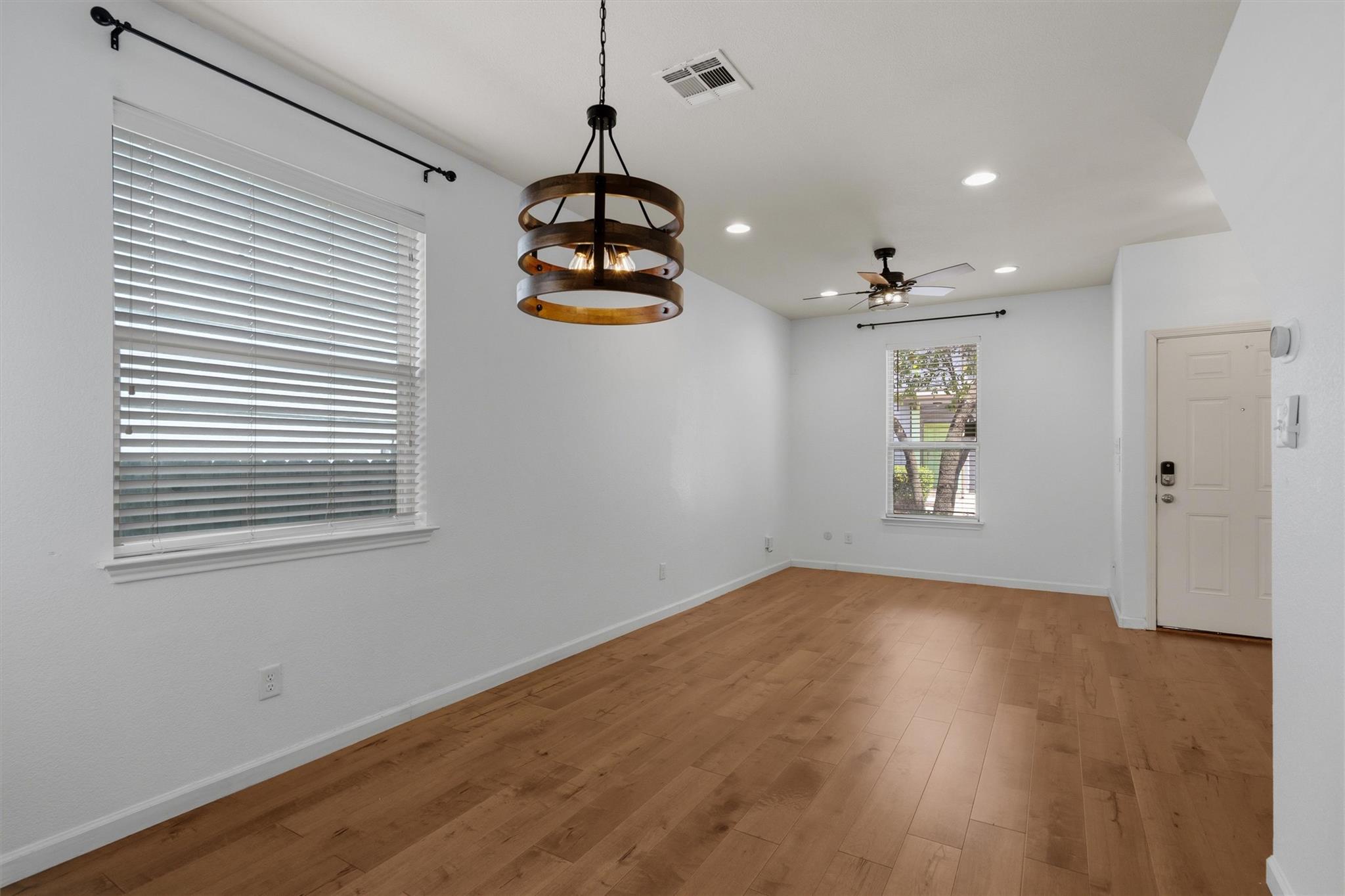 5908 Red Bud Ridge Ln Property Photo 4