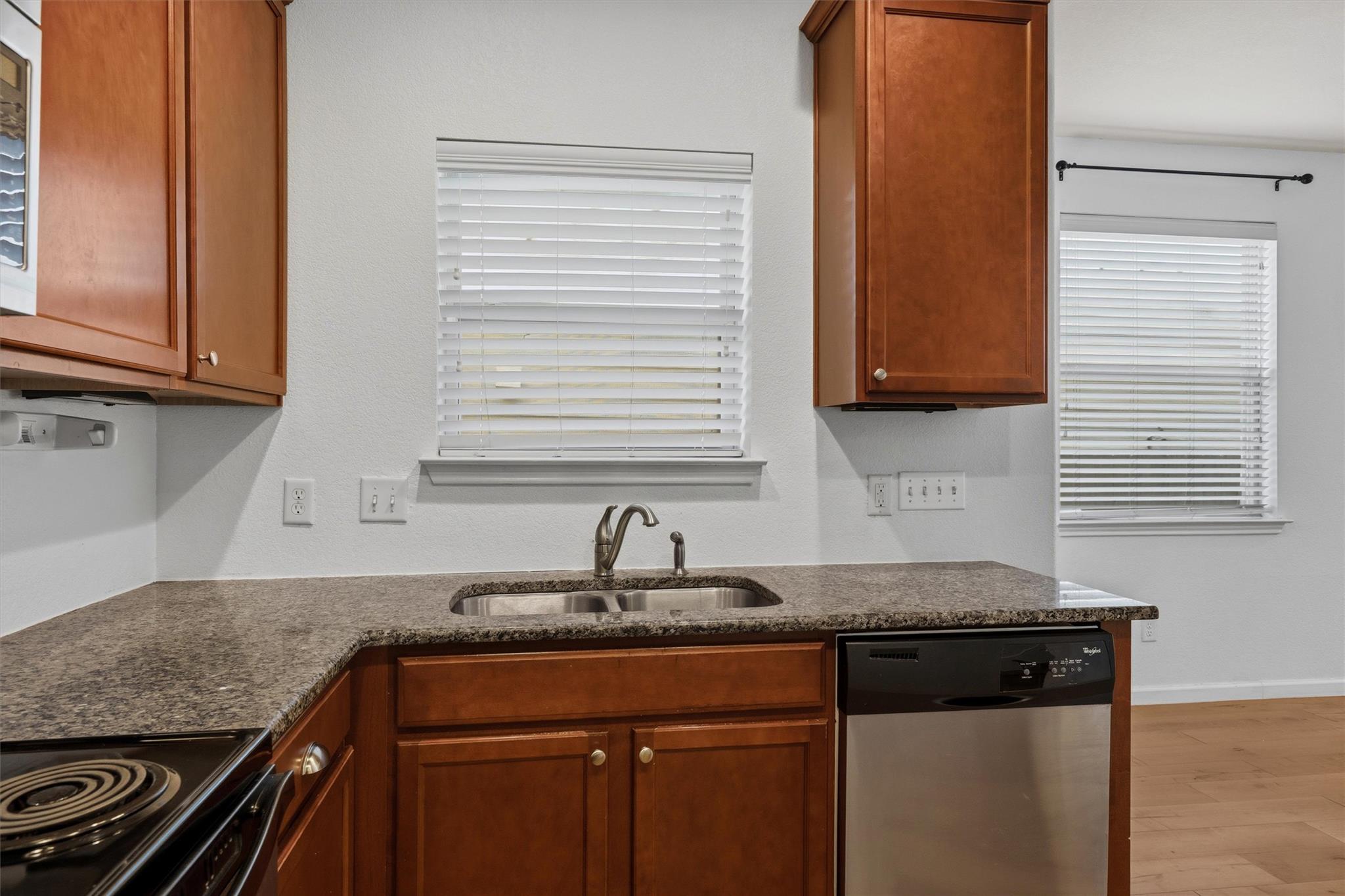5908 Red Bud Ridge Ln Property Photo 8