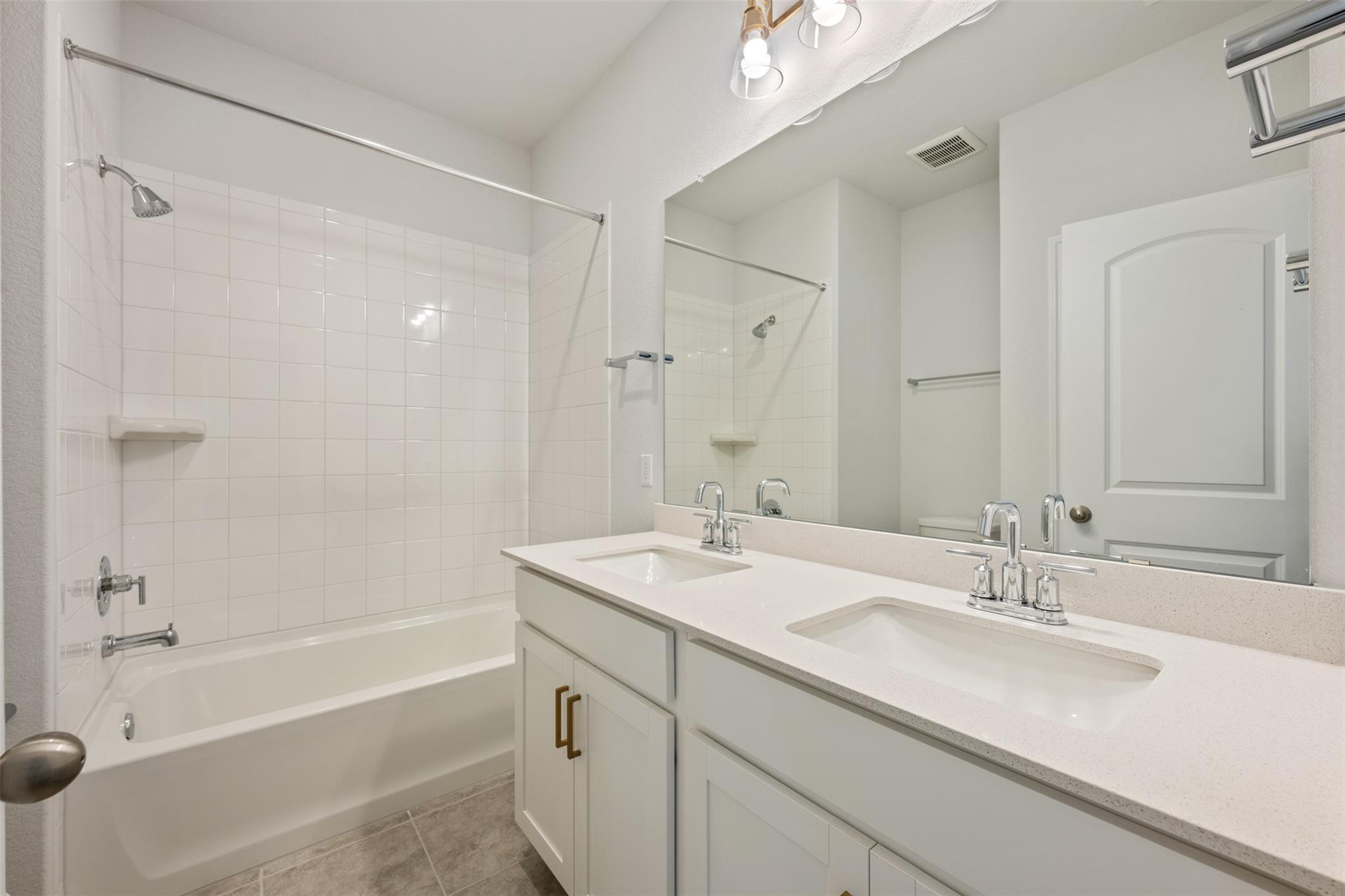 536 Redding Way Property Photo 35
