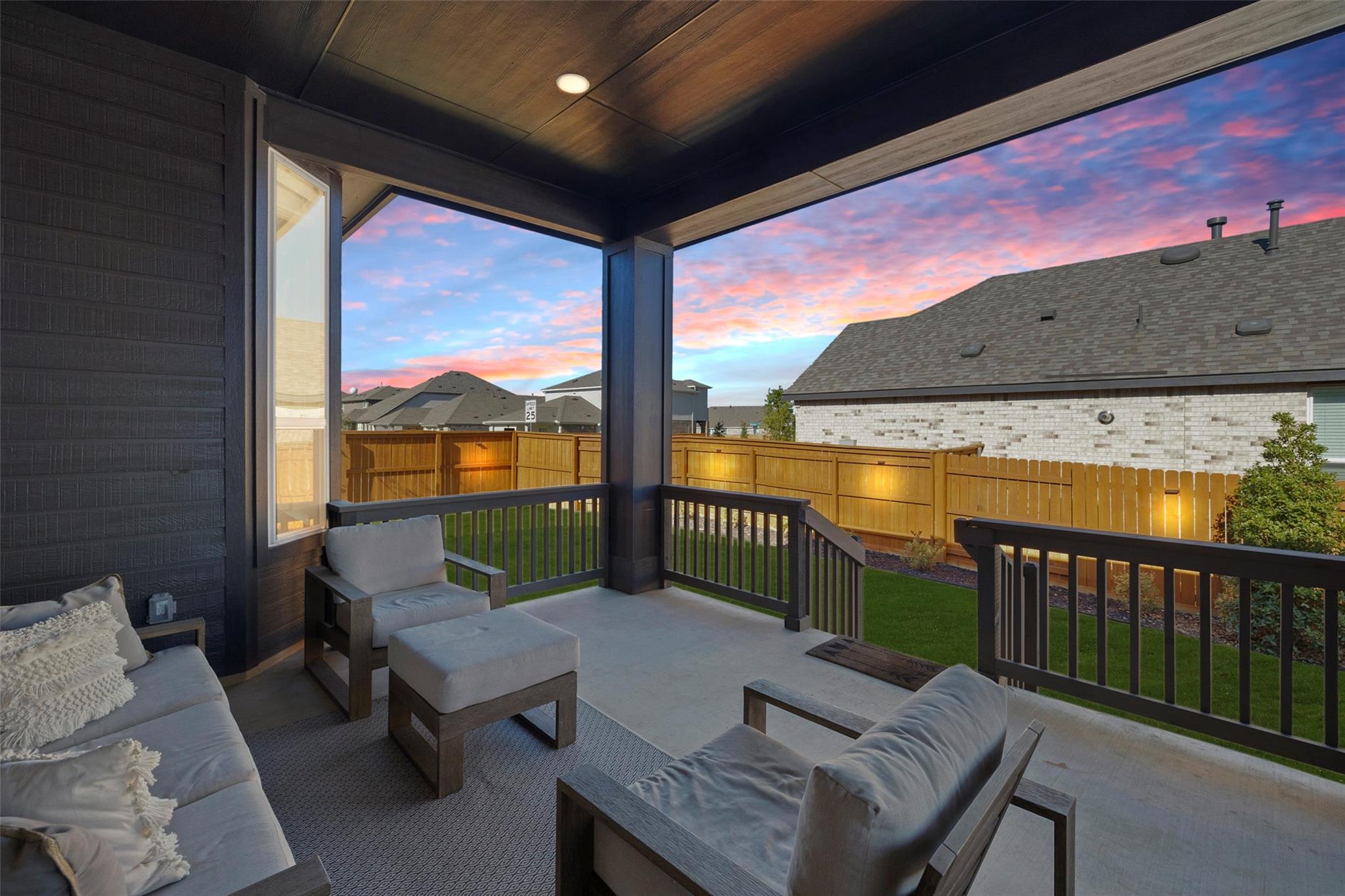 427 Billowing Way Property Photo 4