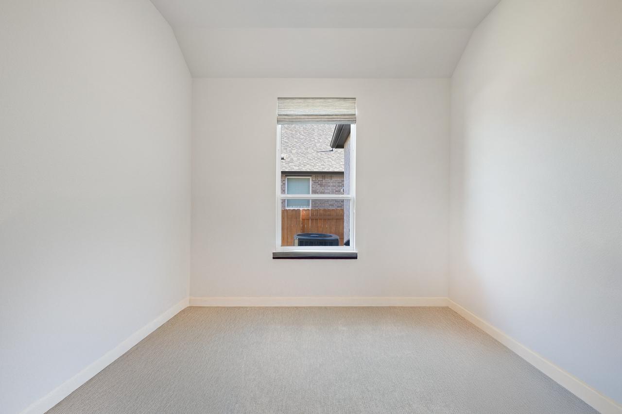 427 Billowing Way Property Photo 10