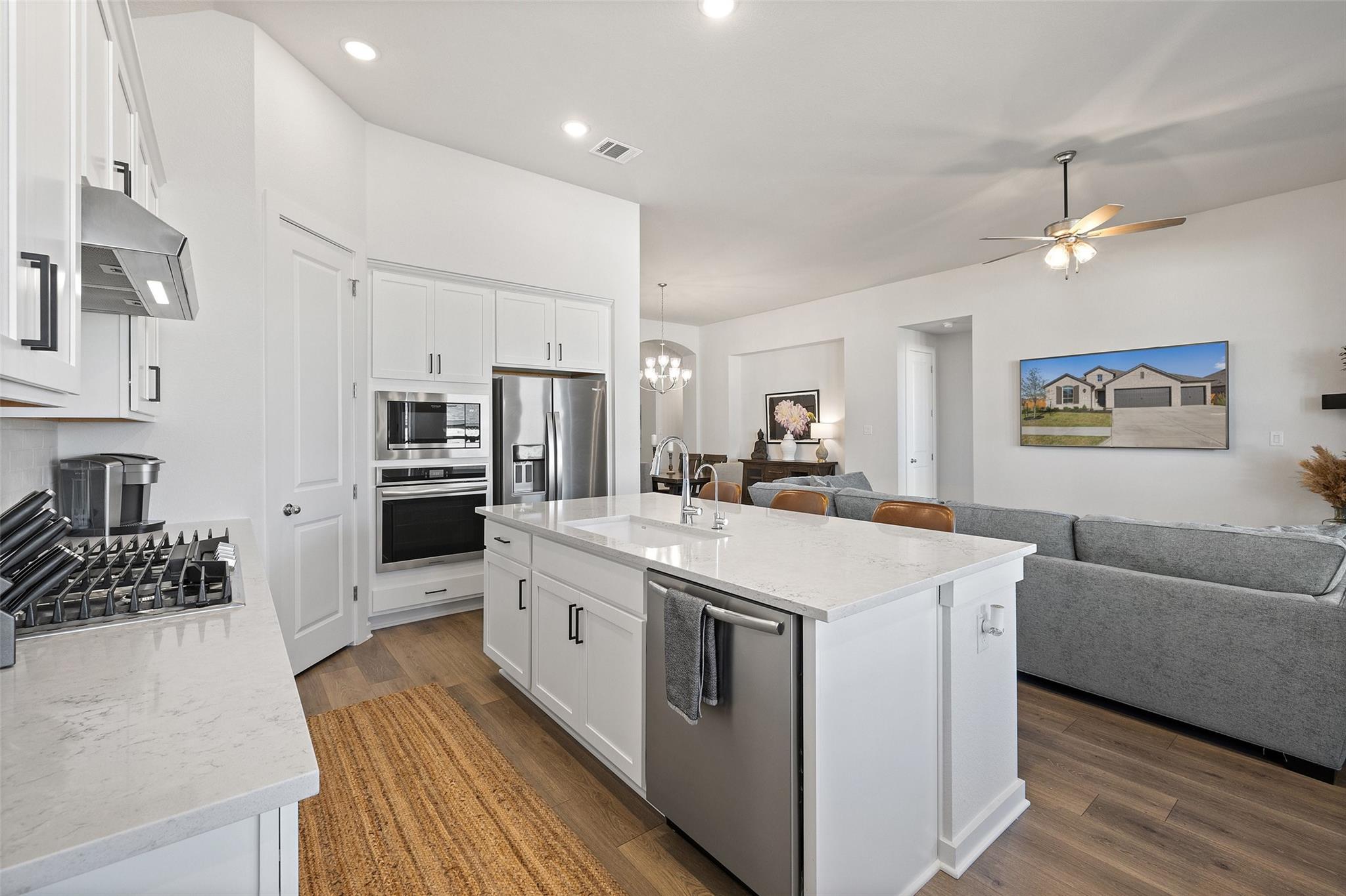427 Billowing Way Property Photo 17