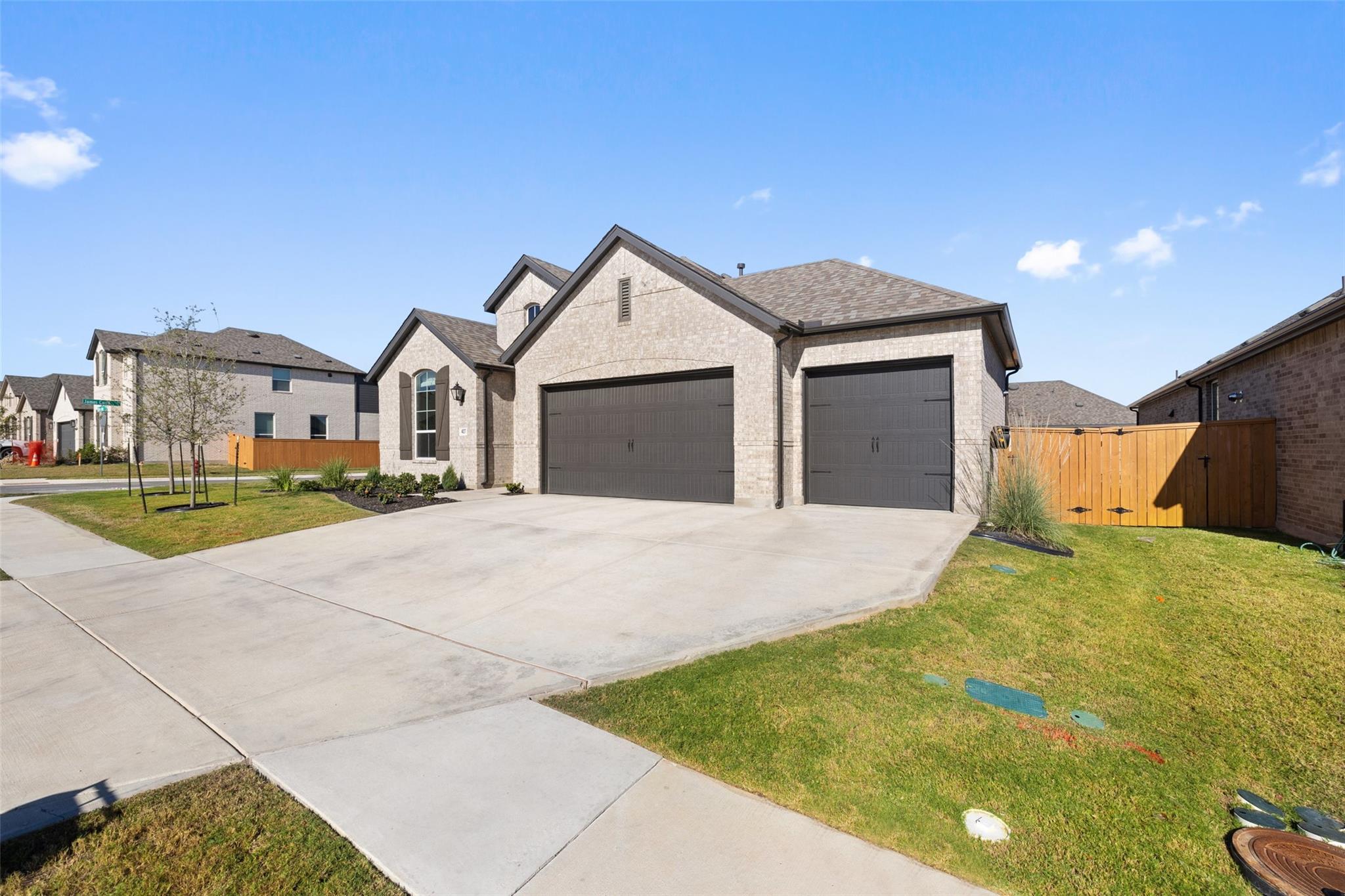 427 Billowing Way Property Photo 35