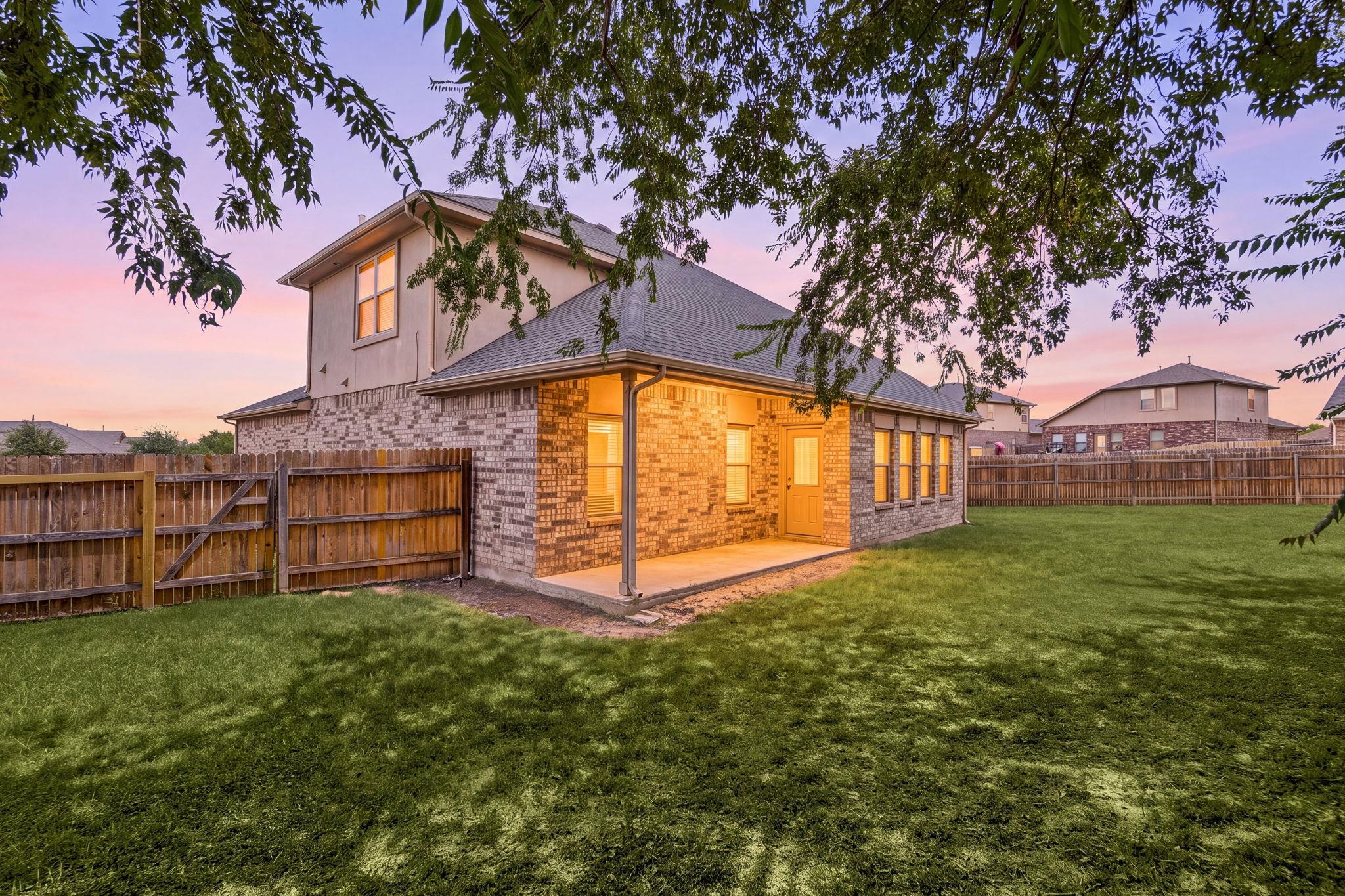 724 Kaluga Trl Property Photo 2