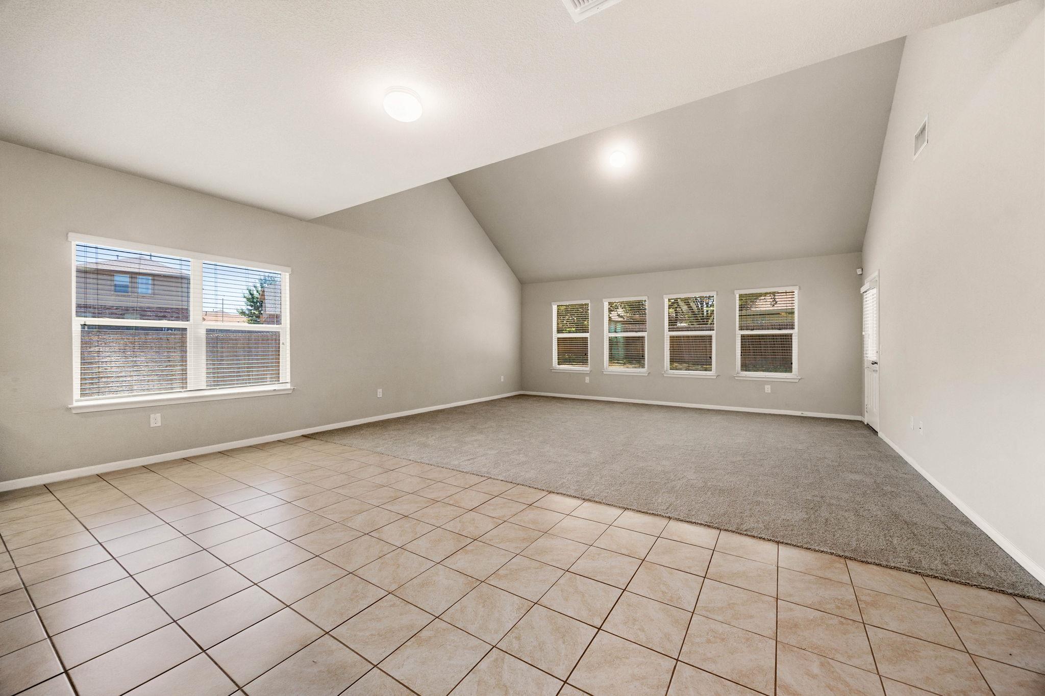 724 Kaluga Trl Property Photo 5