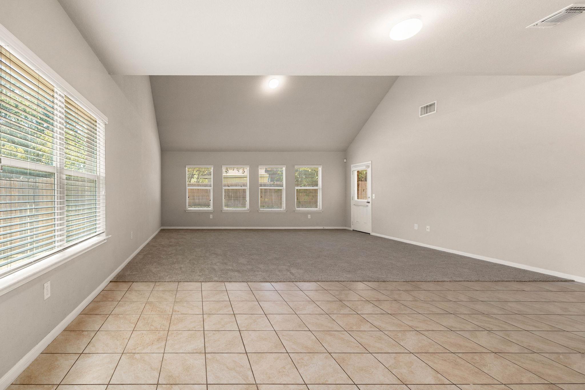 724 Kaluga Trl Property Photo 6