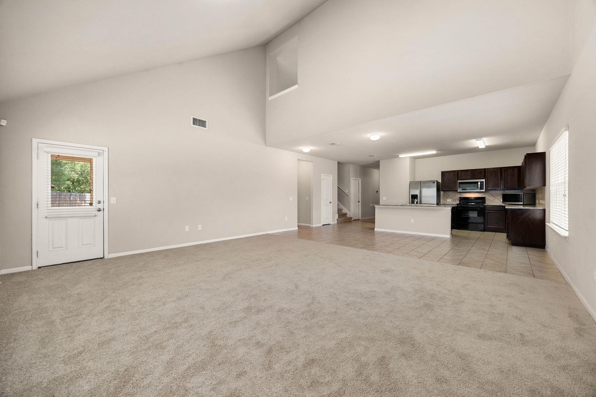 724 Kaluga Trl Property Photo 7