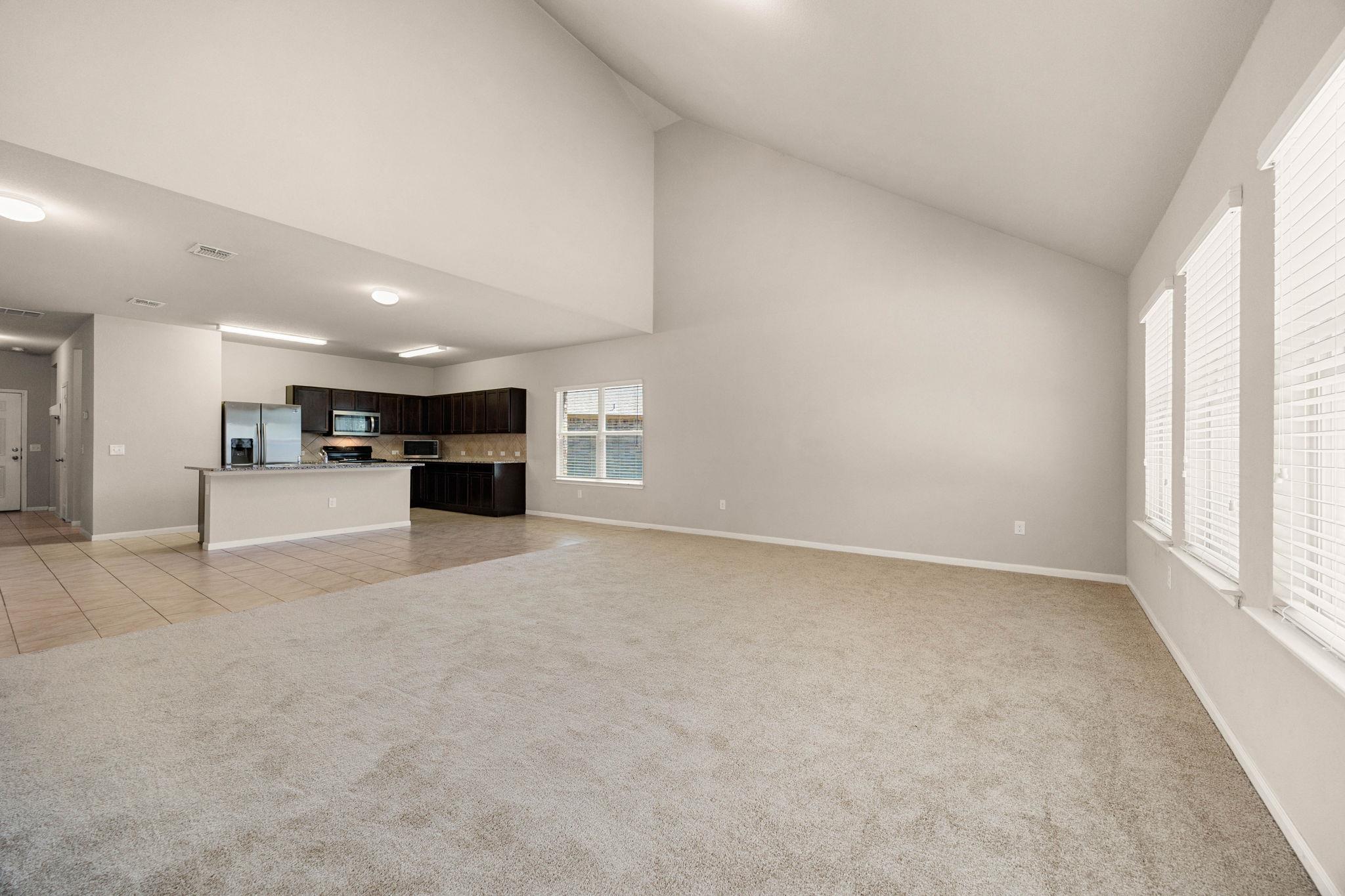 724 Kaluga Trl Property Photo 8