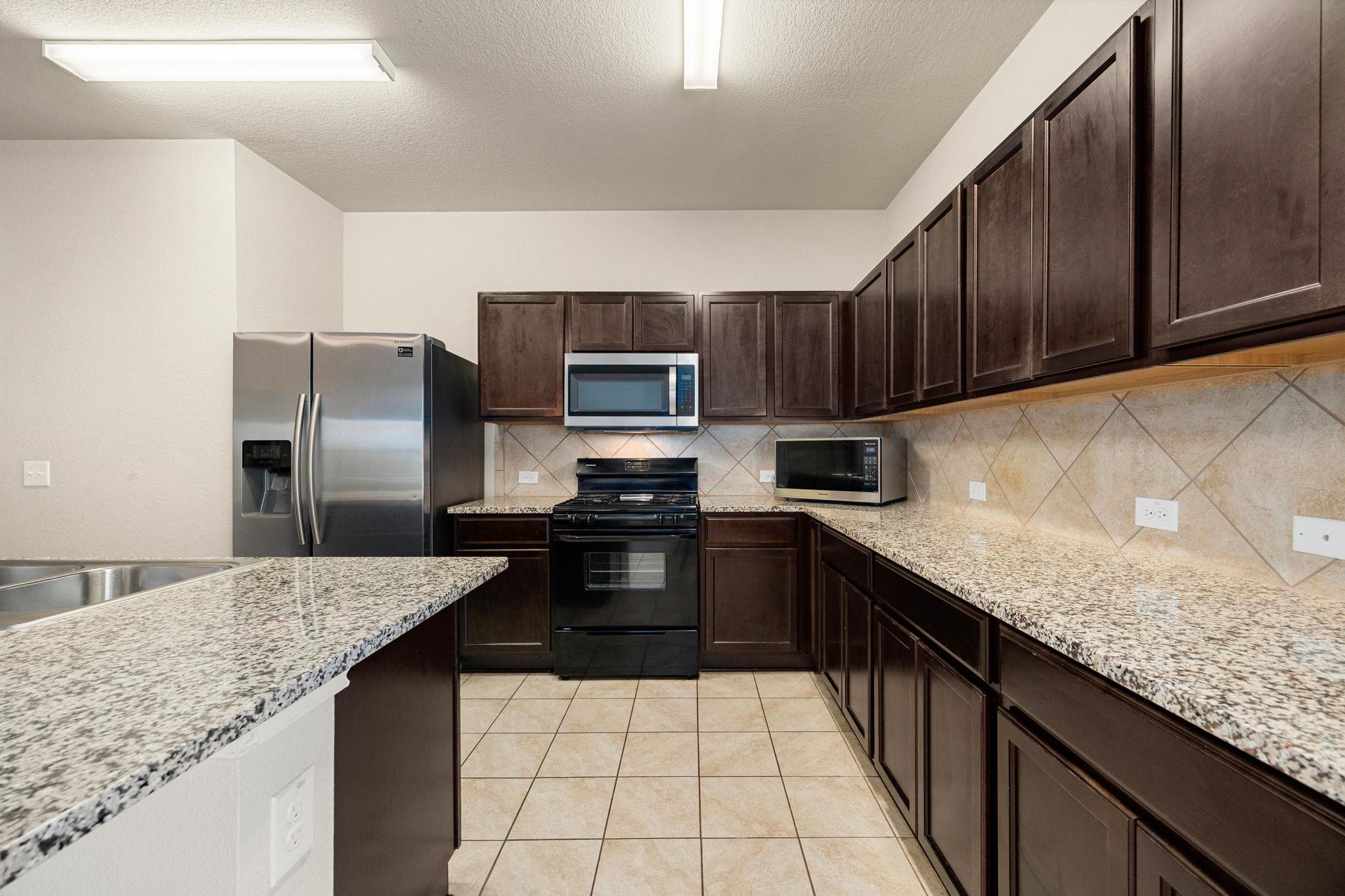 724 Kaluga Trl Property Photo 11