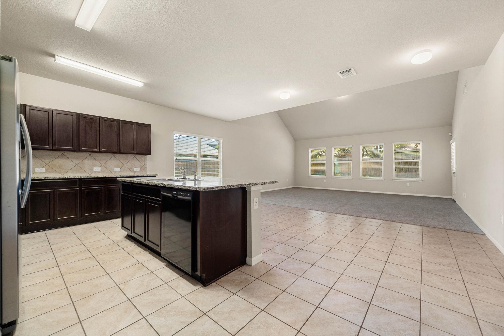 724 Kaluga Trl Property Photo 15
