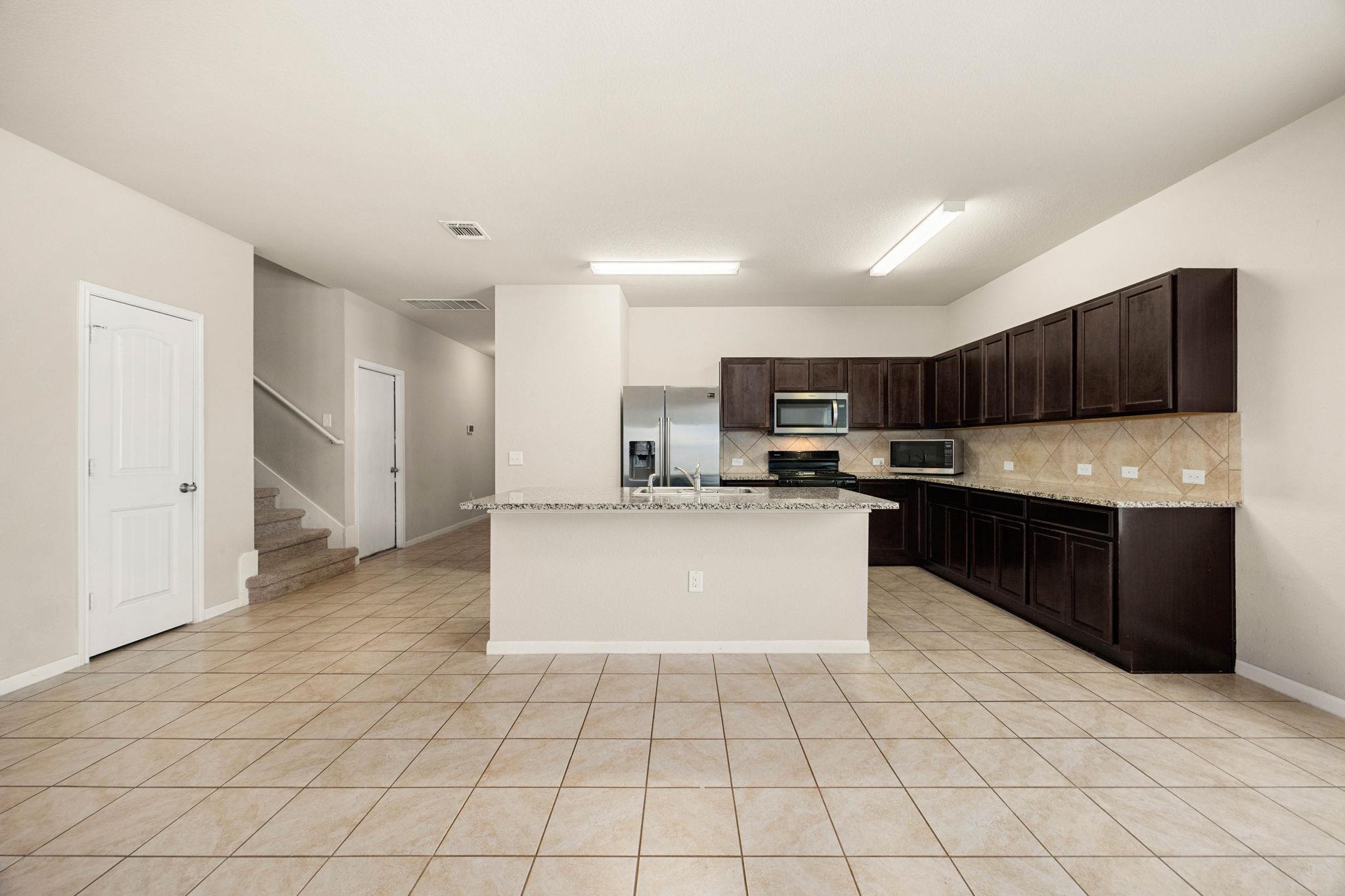 724 Kaluga Trl Property Photo 17