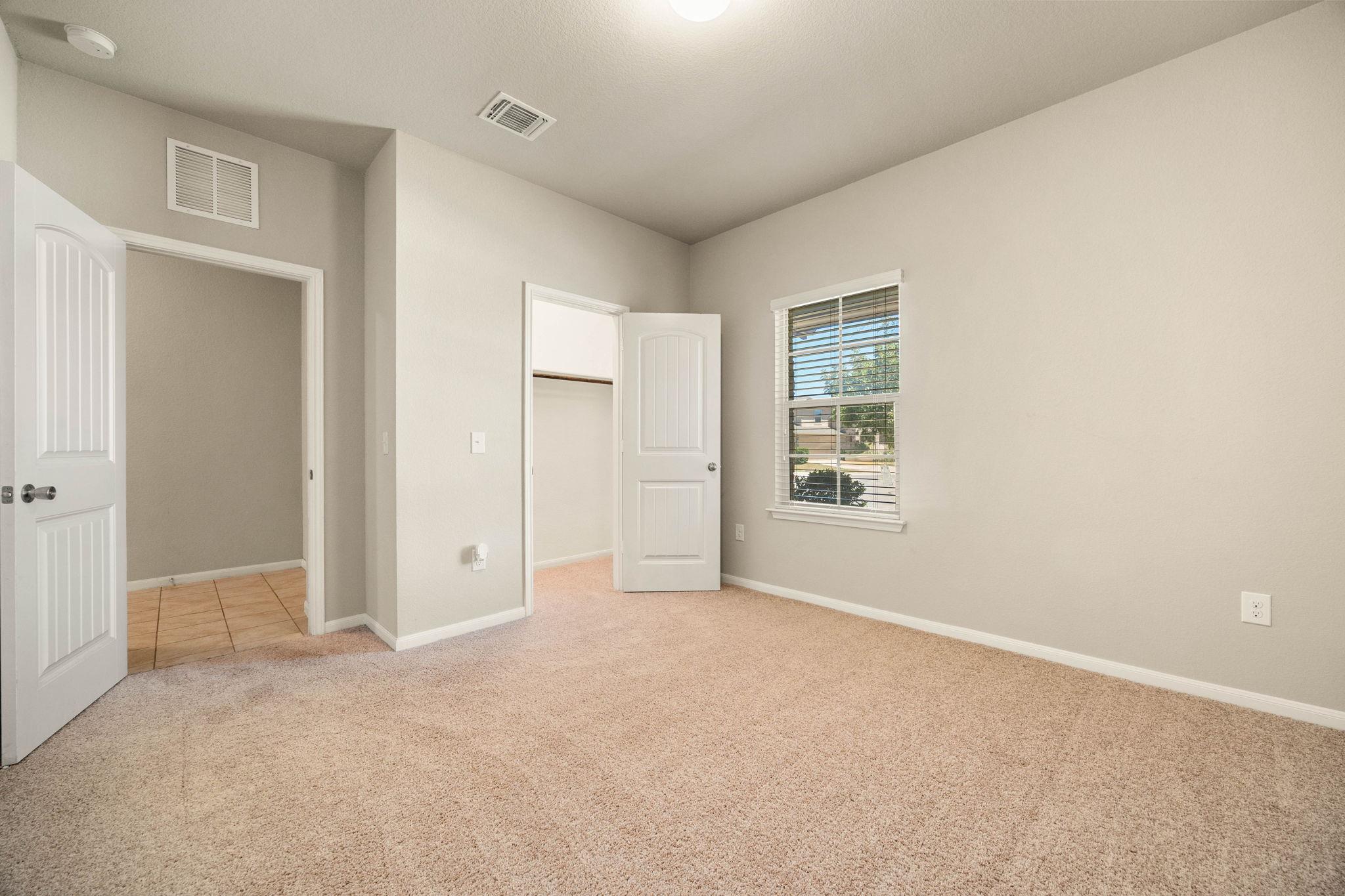724 Kaluga Trl Property Photo 26