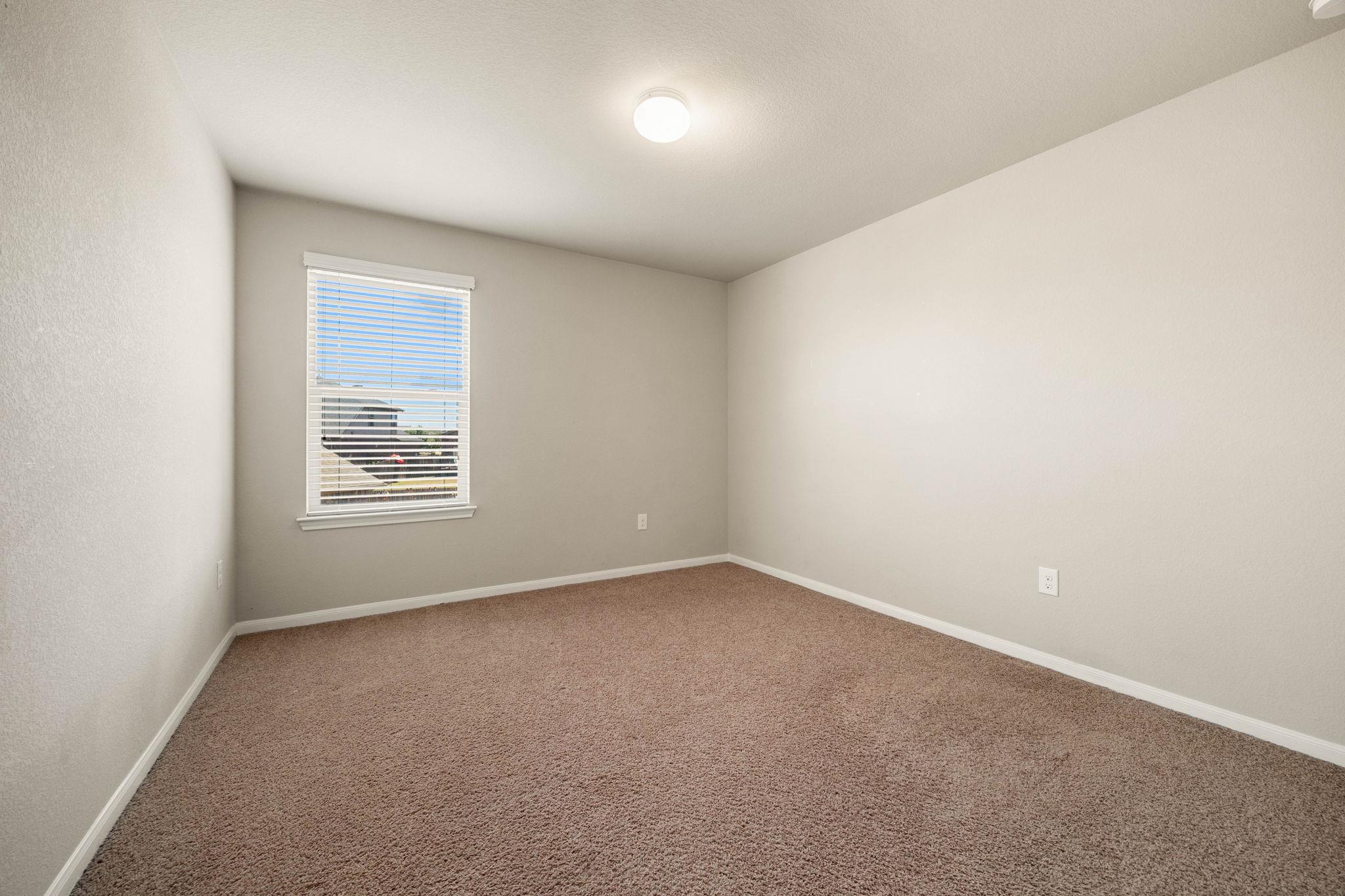 724 Kaluga Trl Property Photo 31
