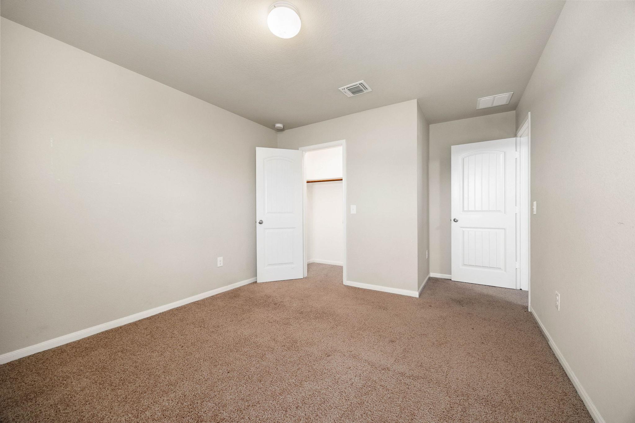 724 Kaluga Trl Property Photo 34