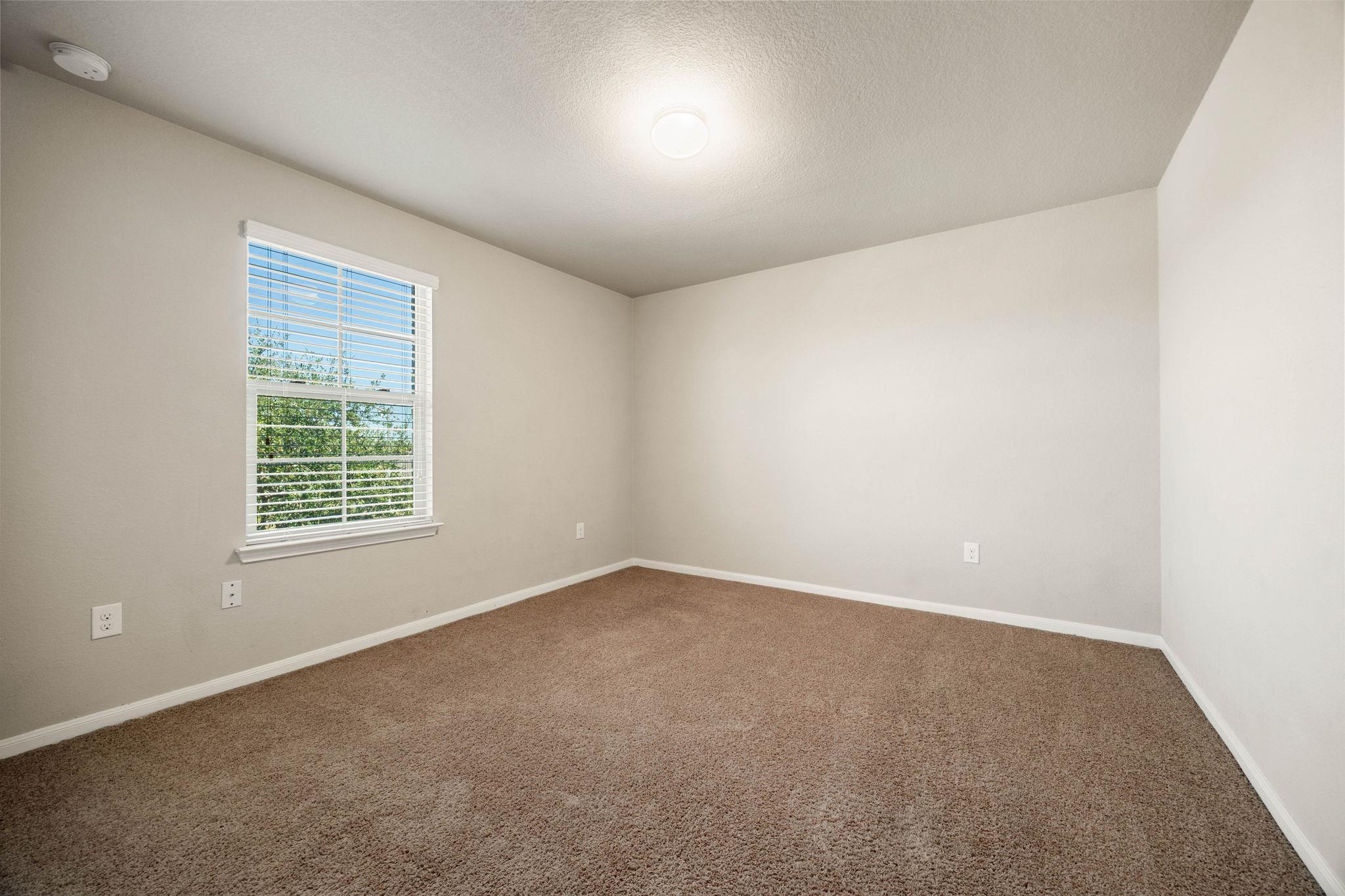 724 Kaluga Trl Property Photo 36