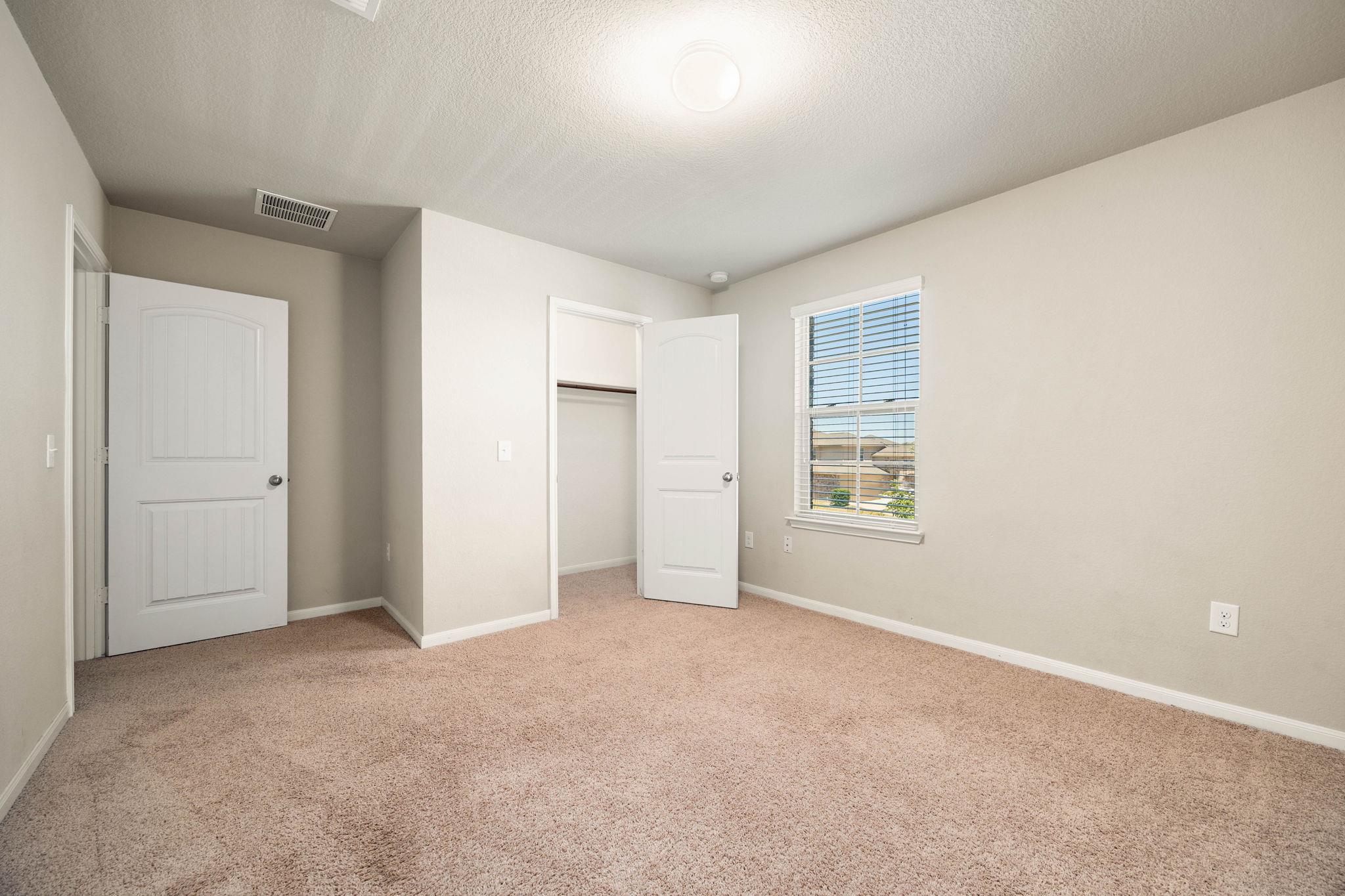 724 Kaluga Trl Property Photo 37