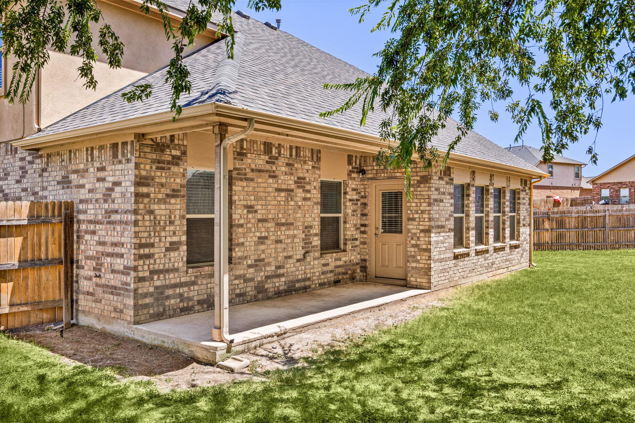 724 Kaluga Trl Property Photo 39