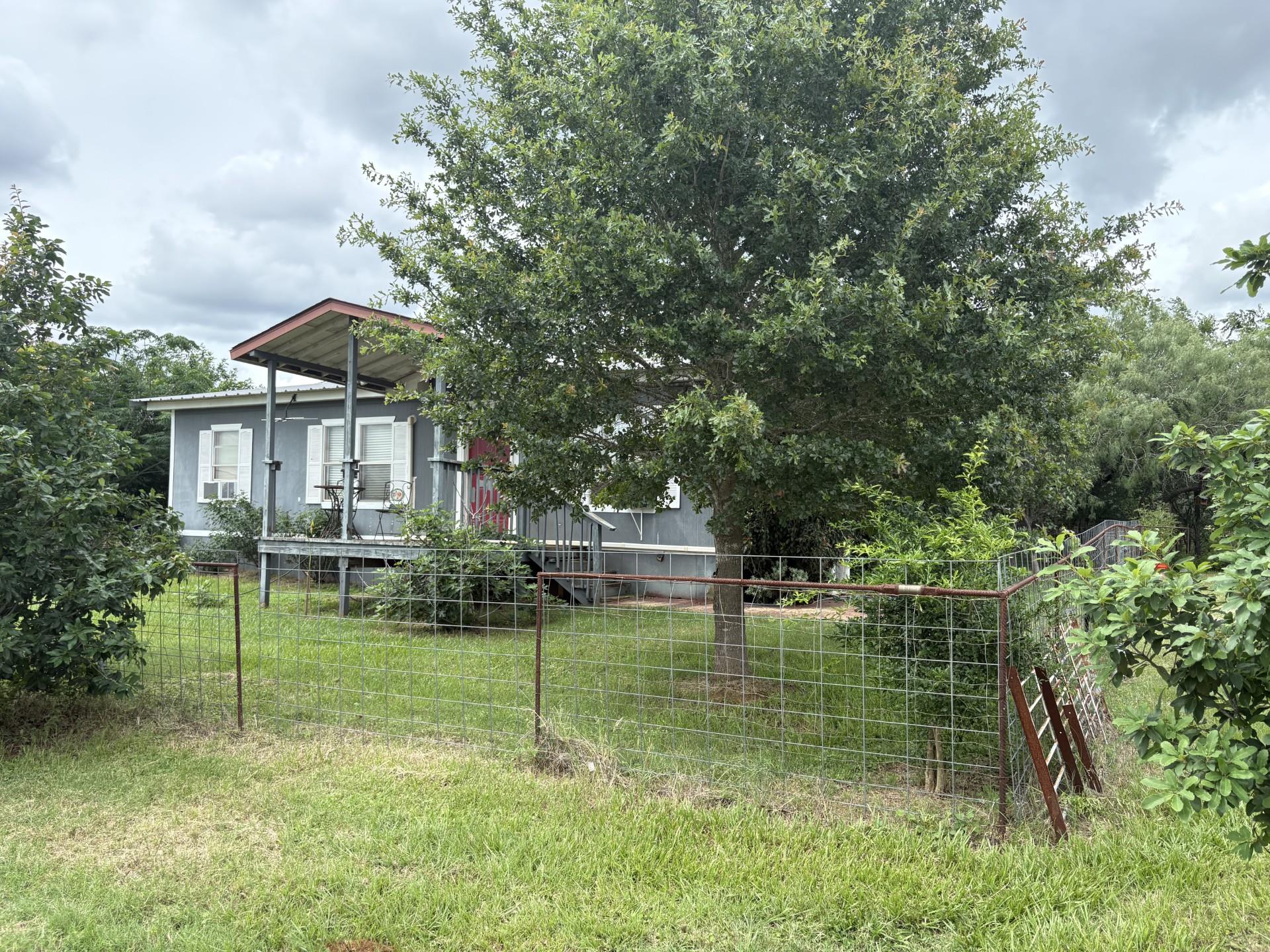2990 S 304 Hwy Property Photo