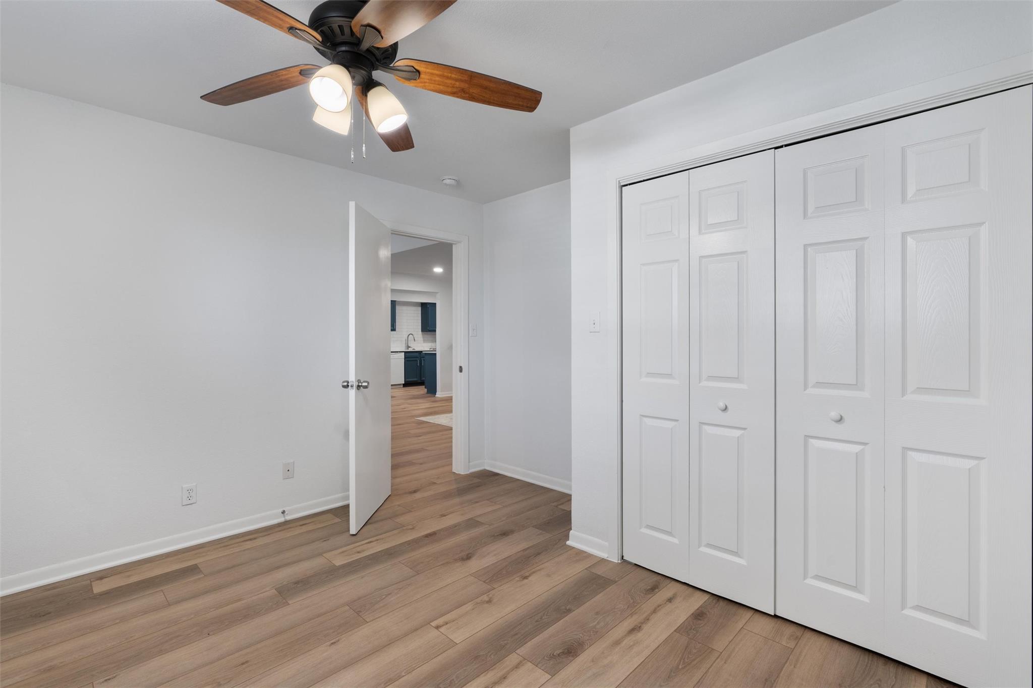 13323 Villa Park Dr Property Photo 21