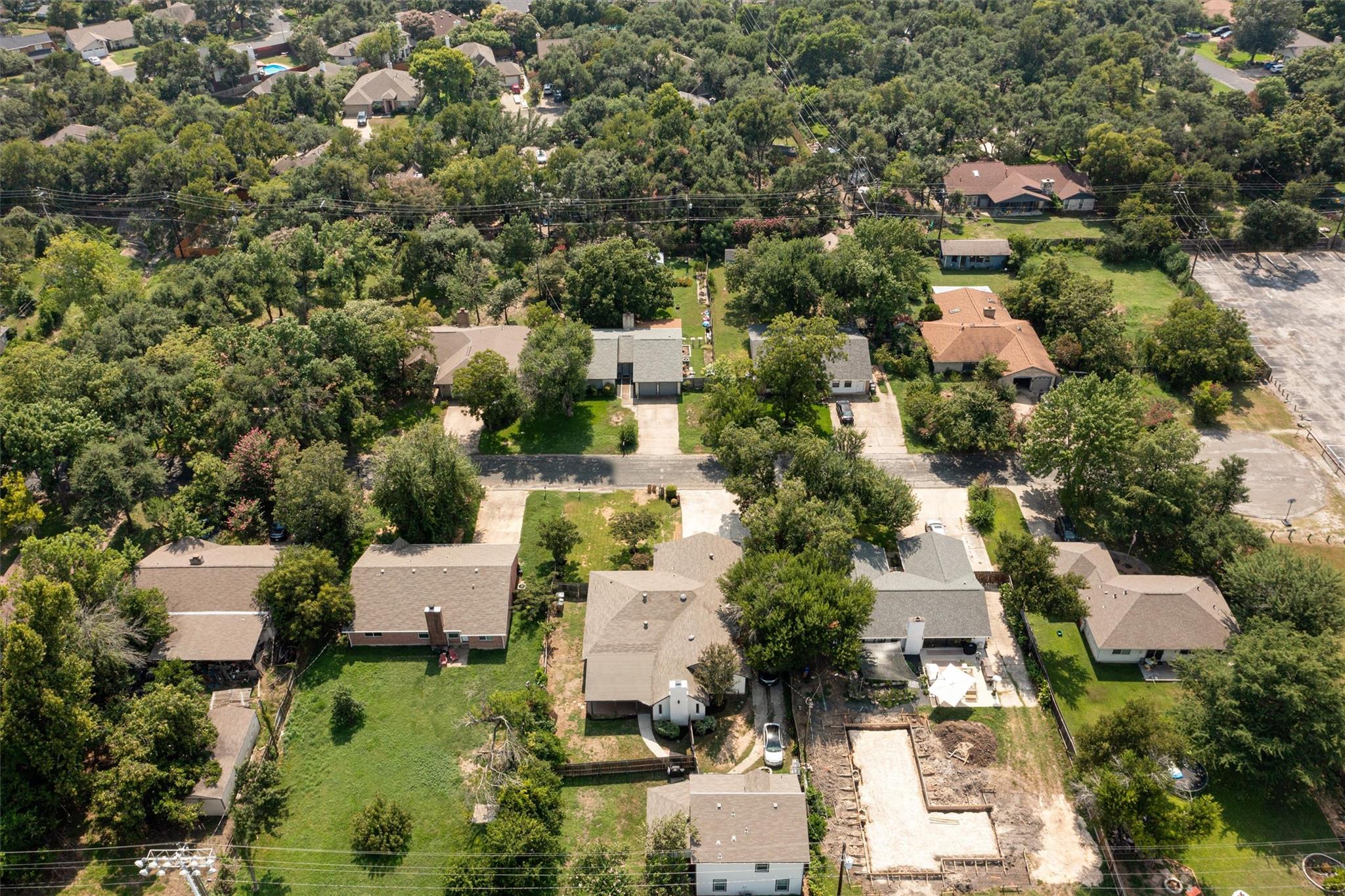 13323 Villa Park Dr Property Photo 33