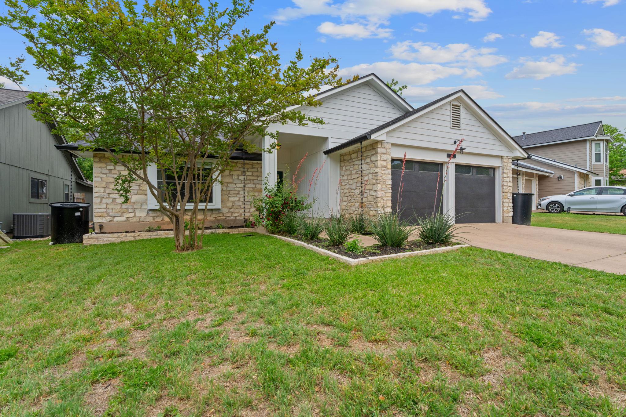 9706 Woodshire Dr Property Photo