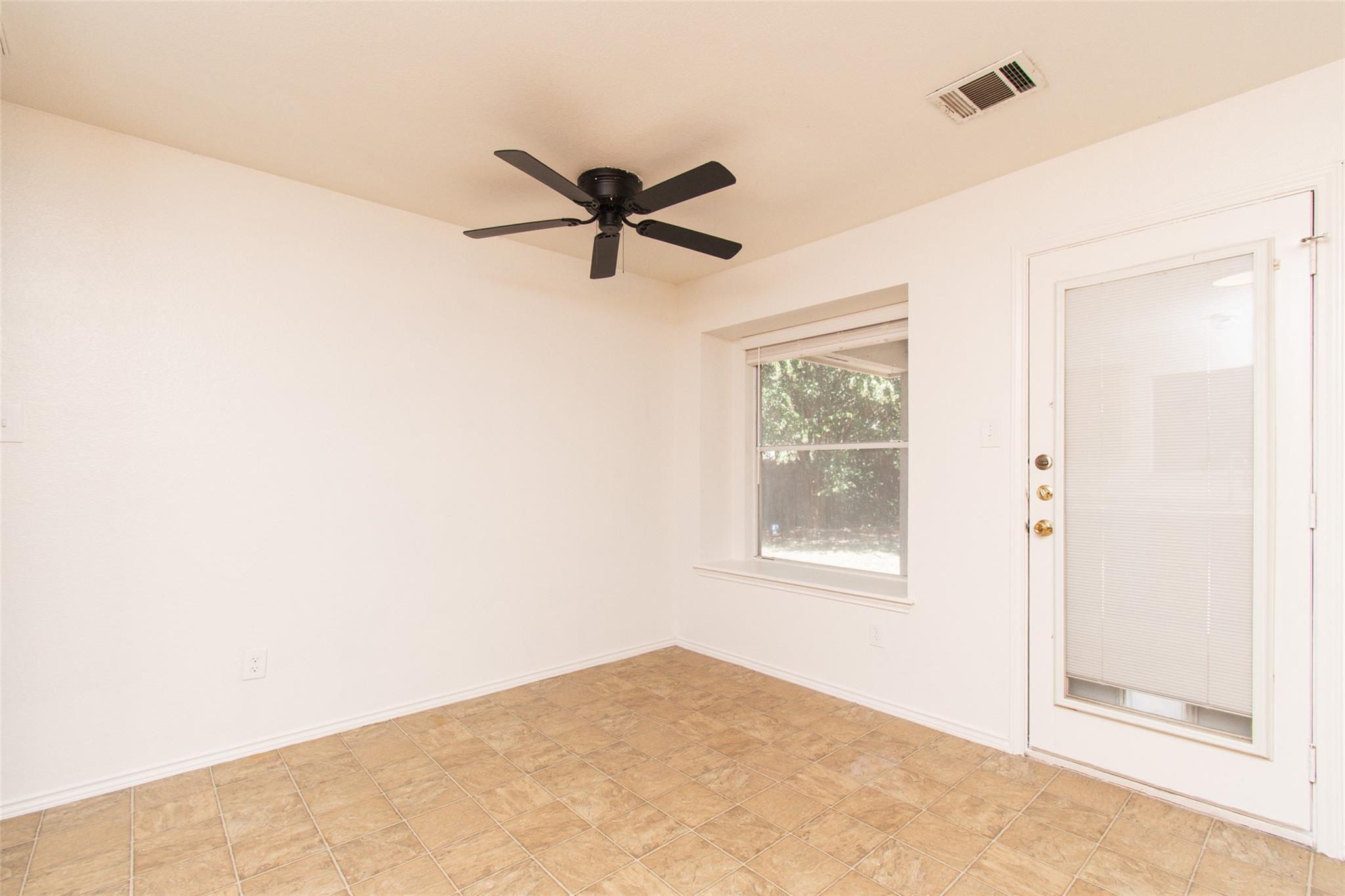 1436 Roxannes Run Property Photo 6