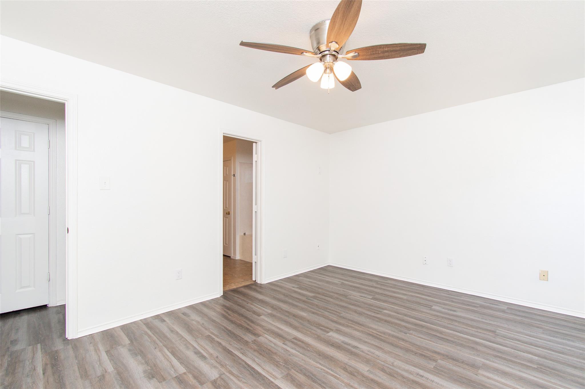 1436 Roxannes Run Property Photo 8