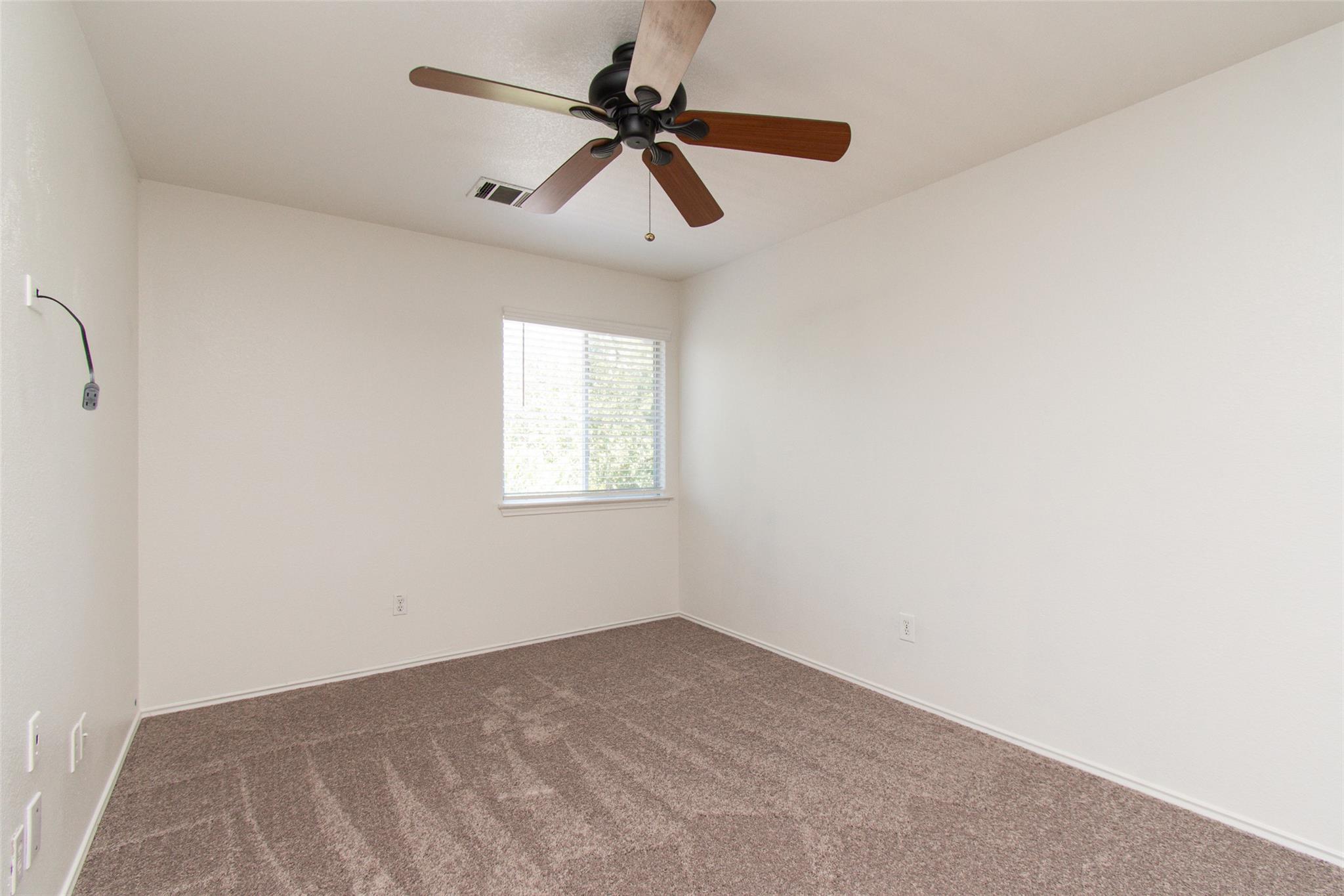 1436 Roxannes Run Property Photo 14