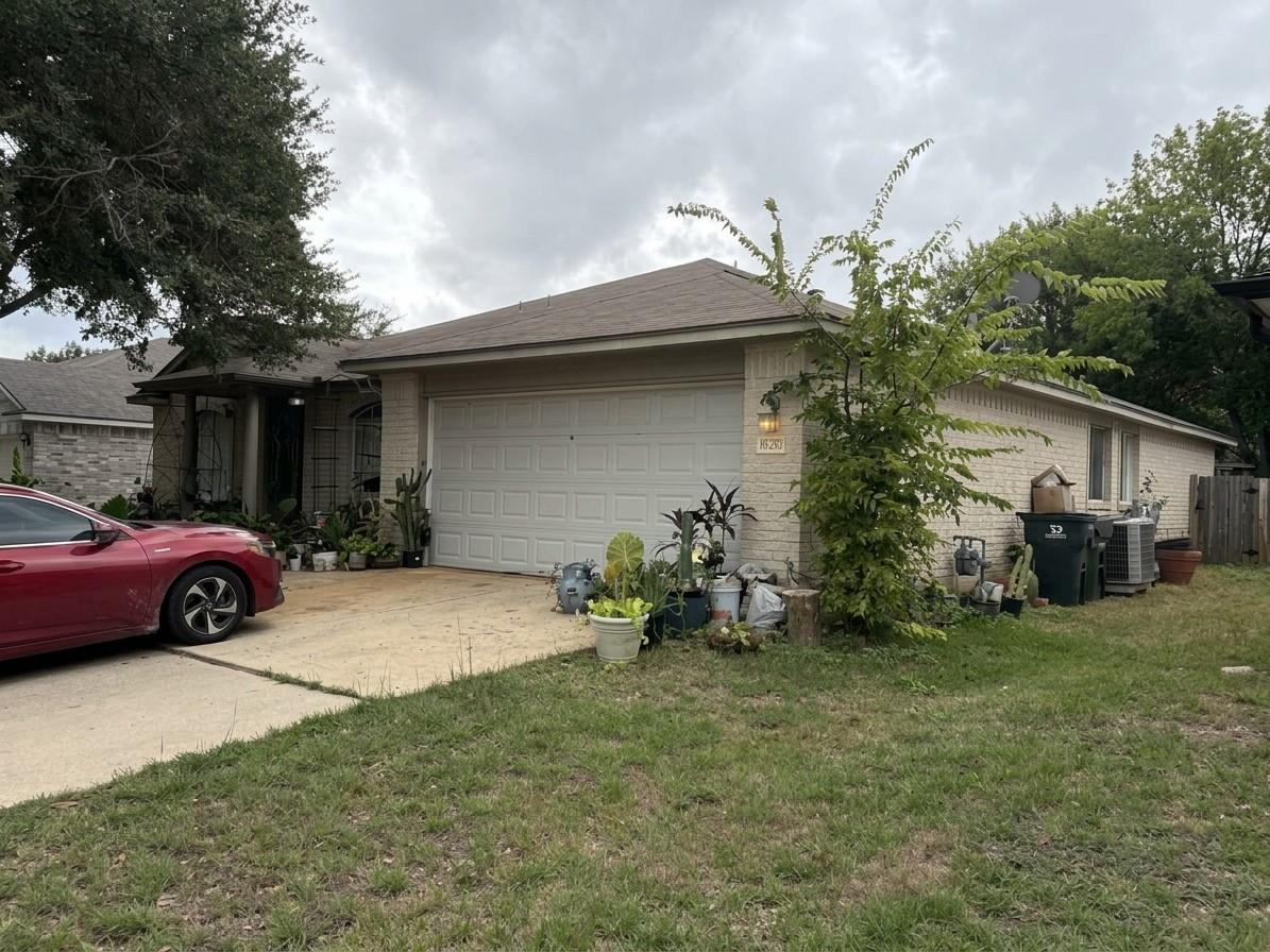 16217 Copper Leaf Ln Property Photo 2