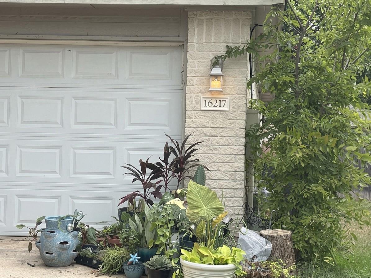 16217 Copper Leaf Ln Property Photo 4