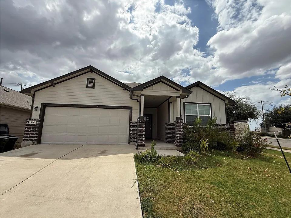 400 Barton Creek Ln Property Photo 1
