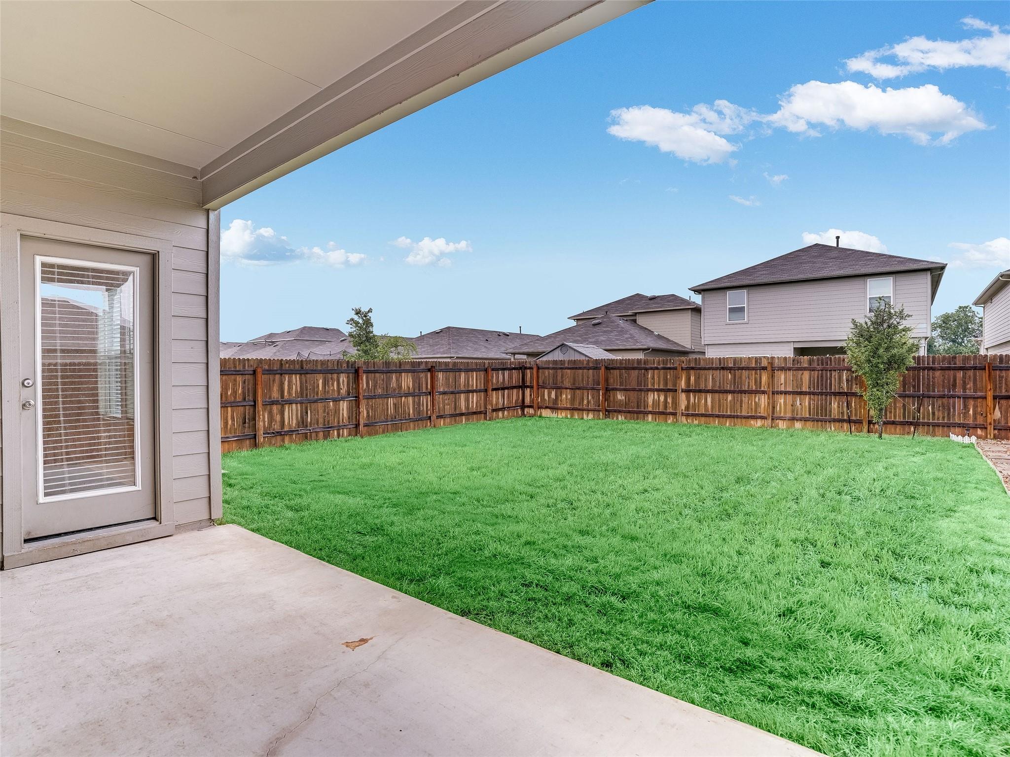383 Sickle Loop Property Photo 14