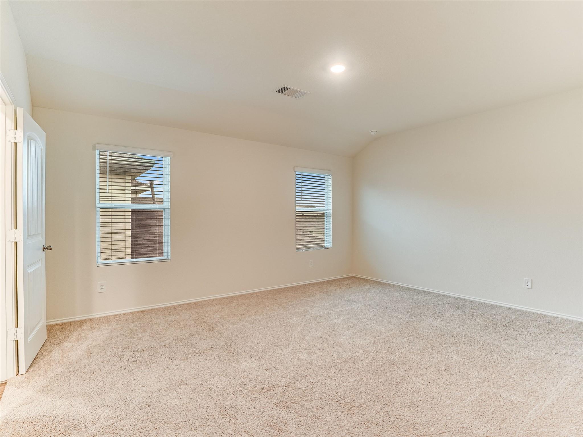 383 Sickle Loop Property Photo 21