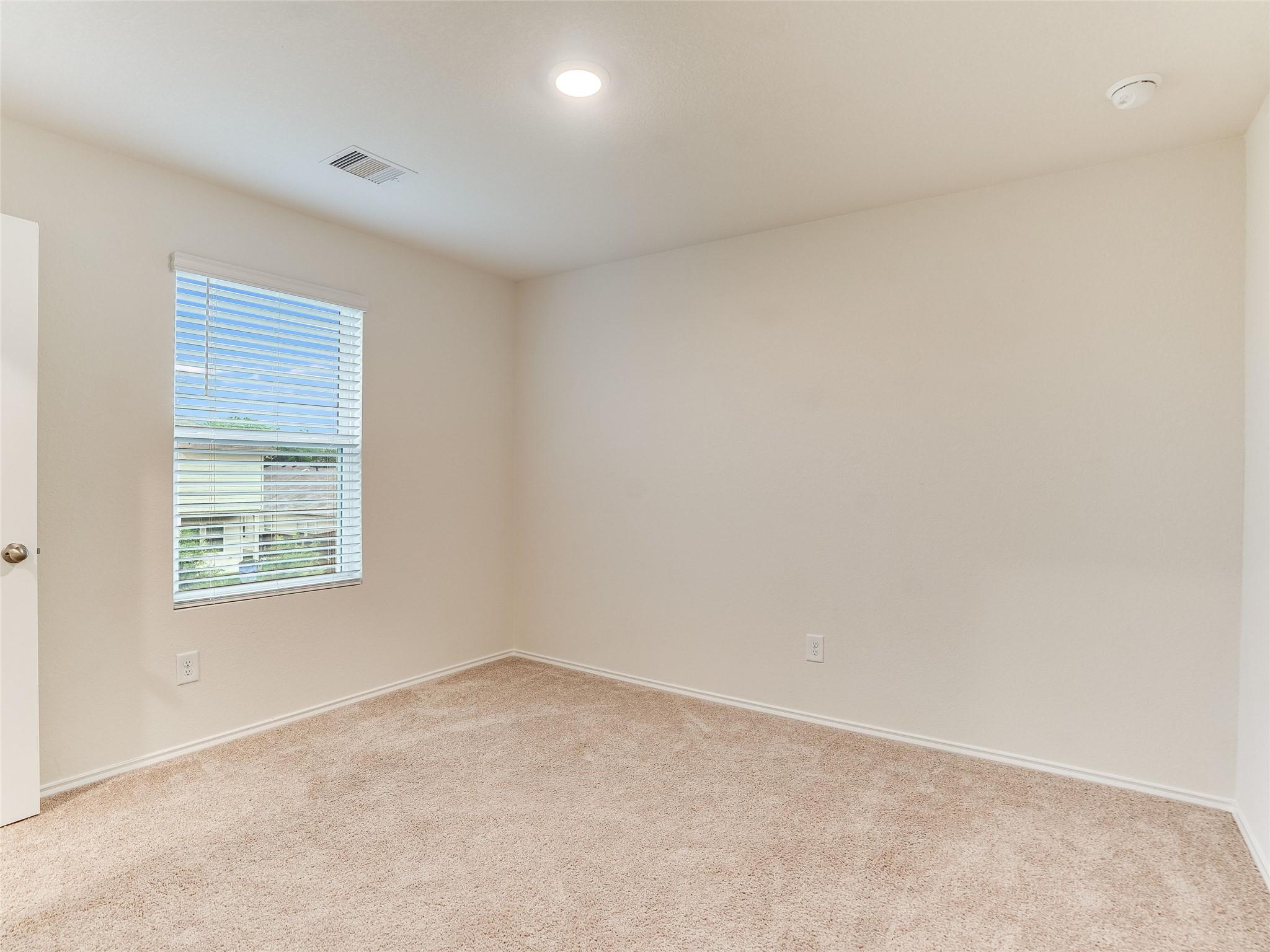 383 Sickle Loop Property Photo 26