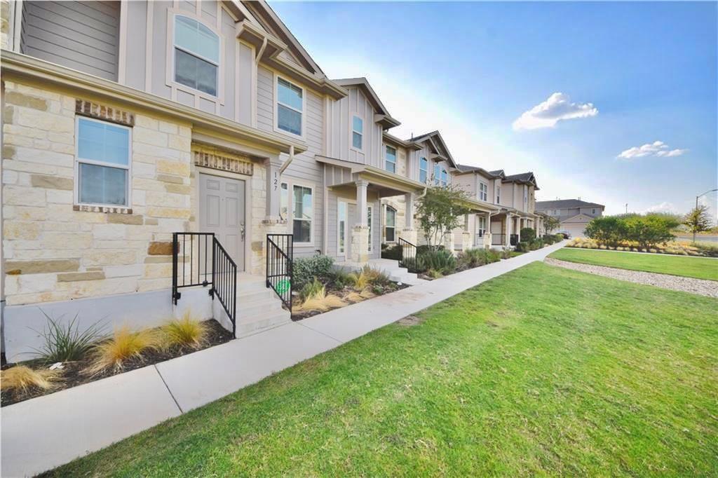127 Adage Dr Property Photo
