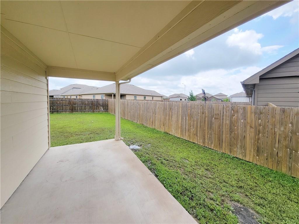 11924 Riparian Rd Property Photo 13