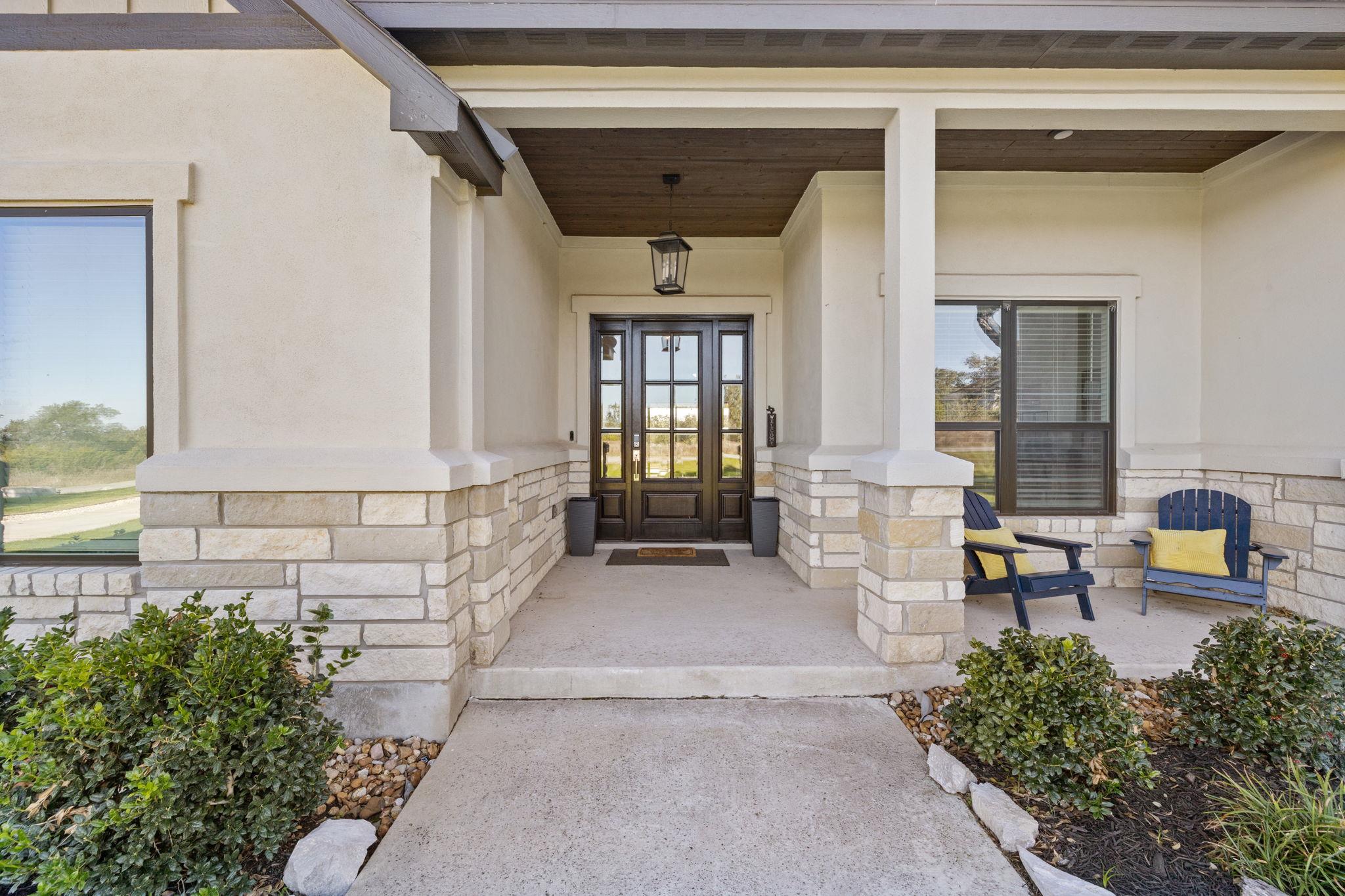 225 Spicewood Trails Dr Property Photo 2