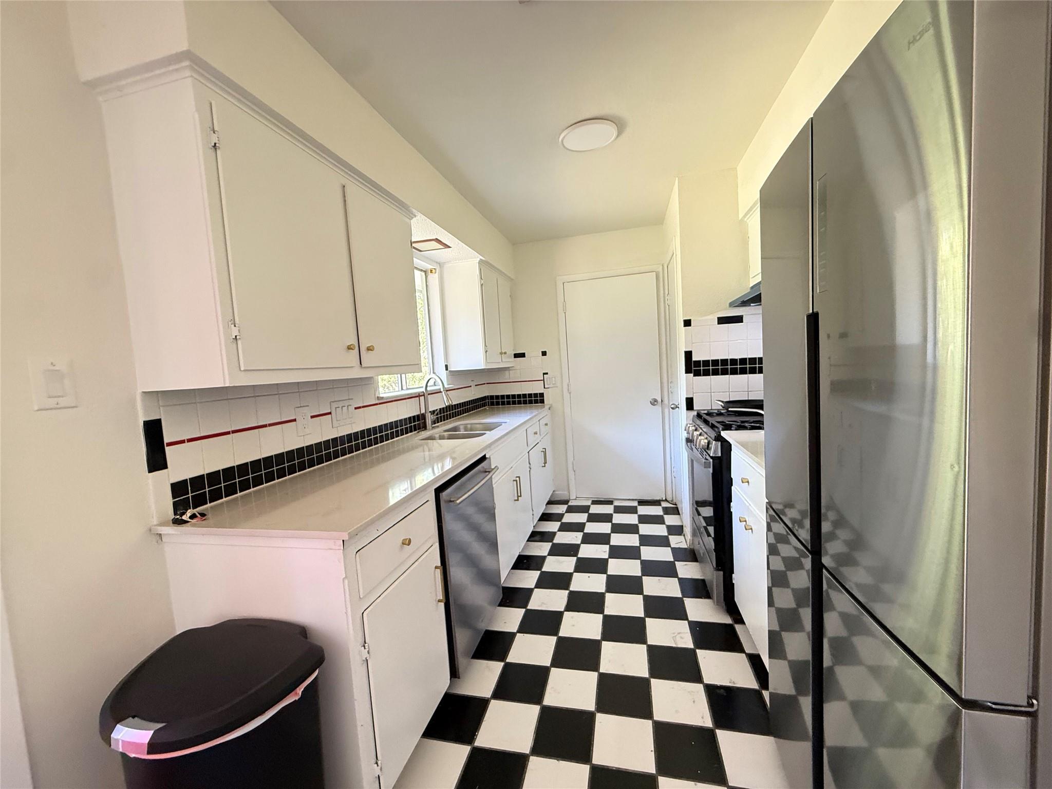 3401 Thomas Kincheon St Property Photo 10